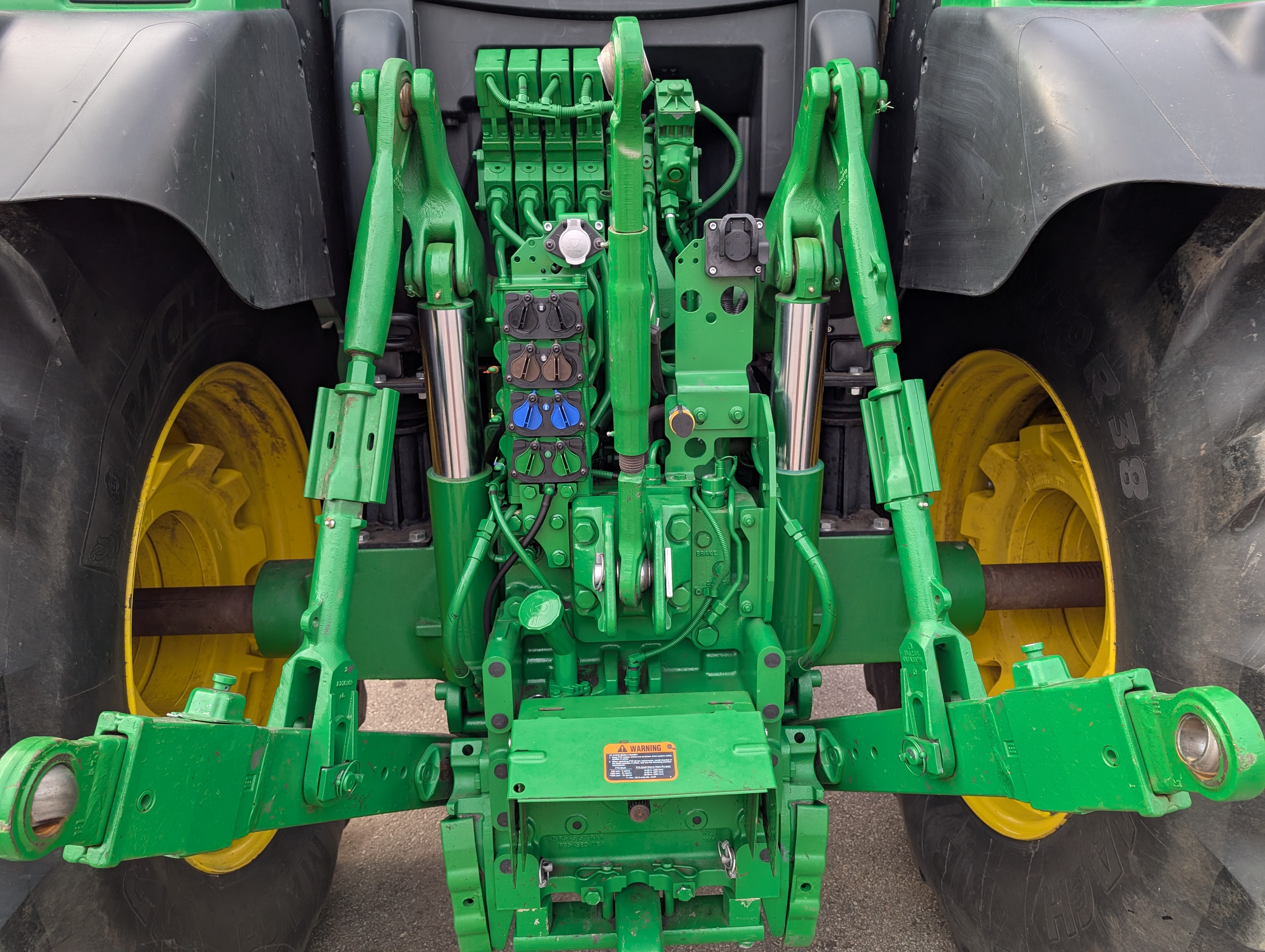 2019 John Deere 6195R Tractor