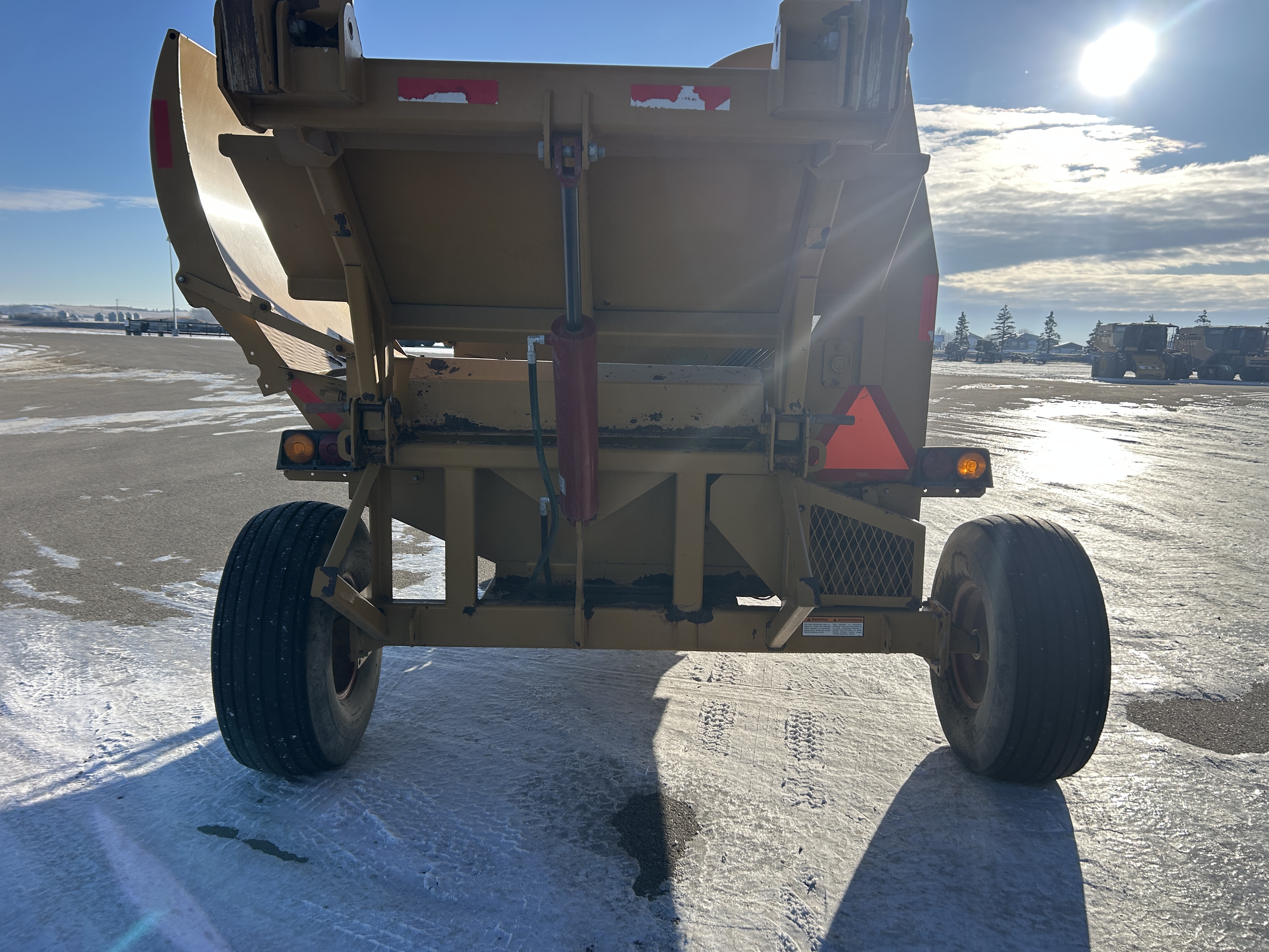 Haybuster 2564 Bale Processor