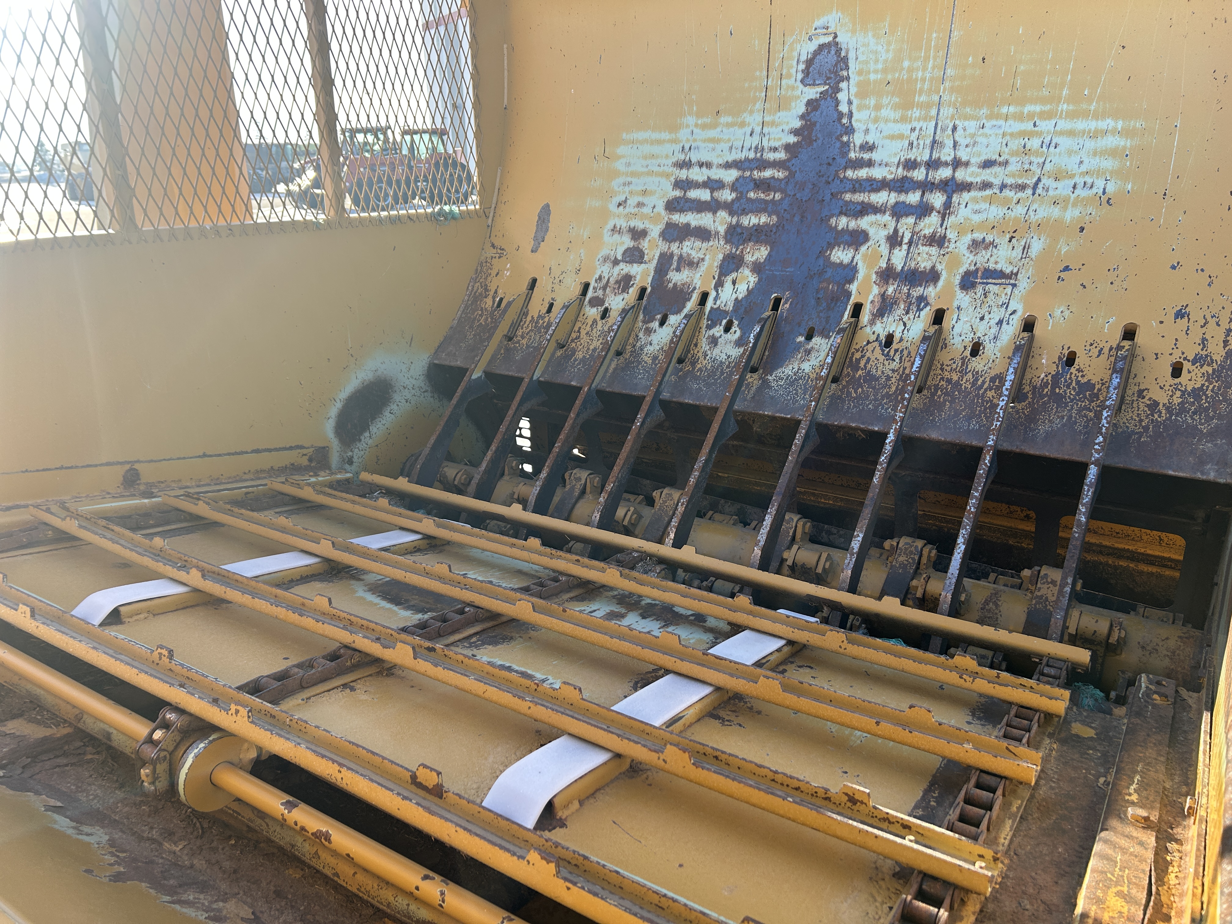 Haybuster 2564 Bale Processor