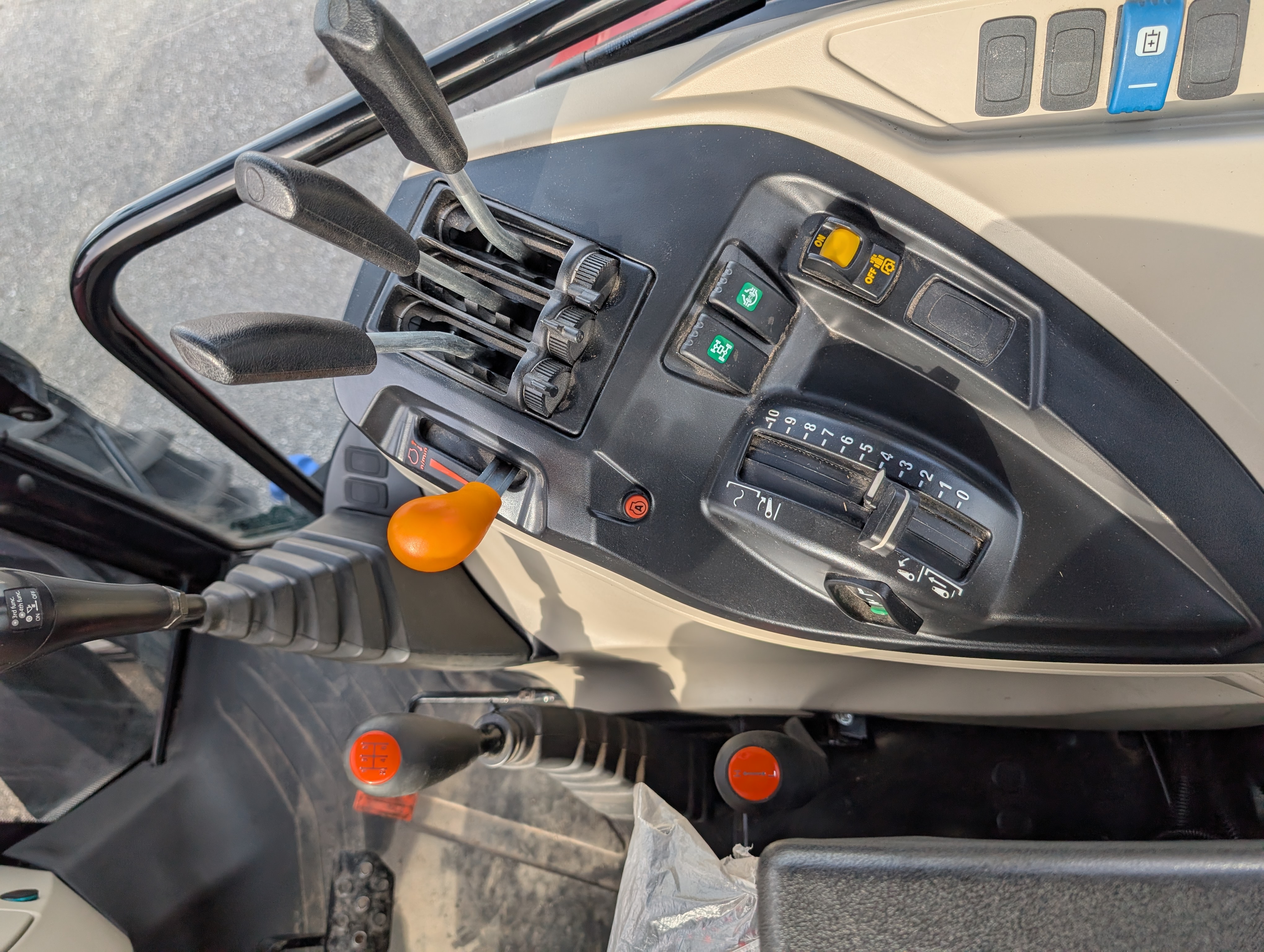 2023 Massey Ferguson 6713 Tractor