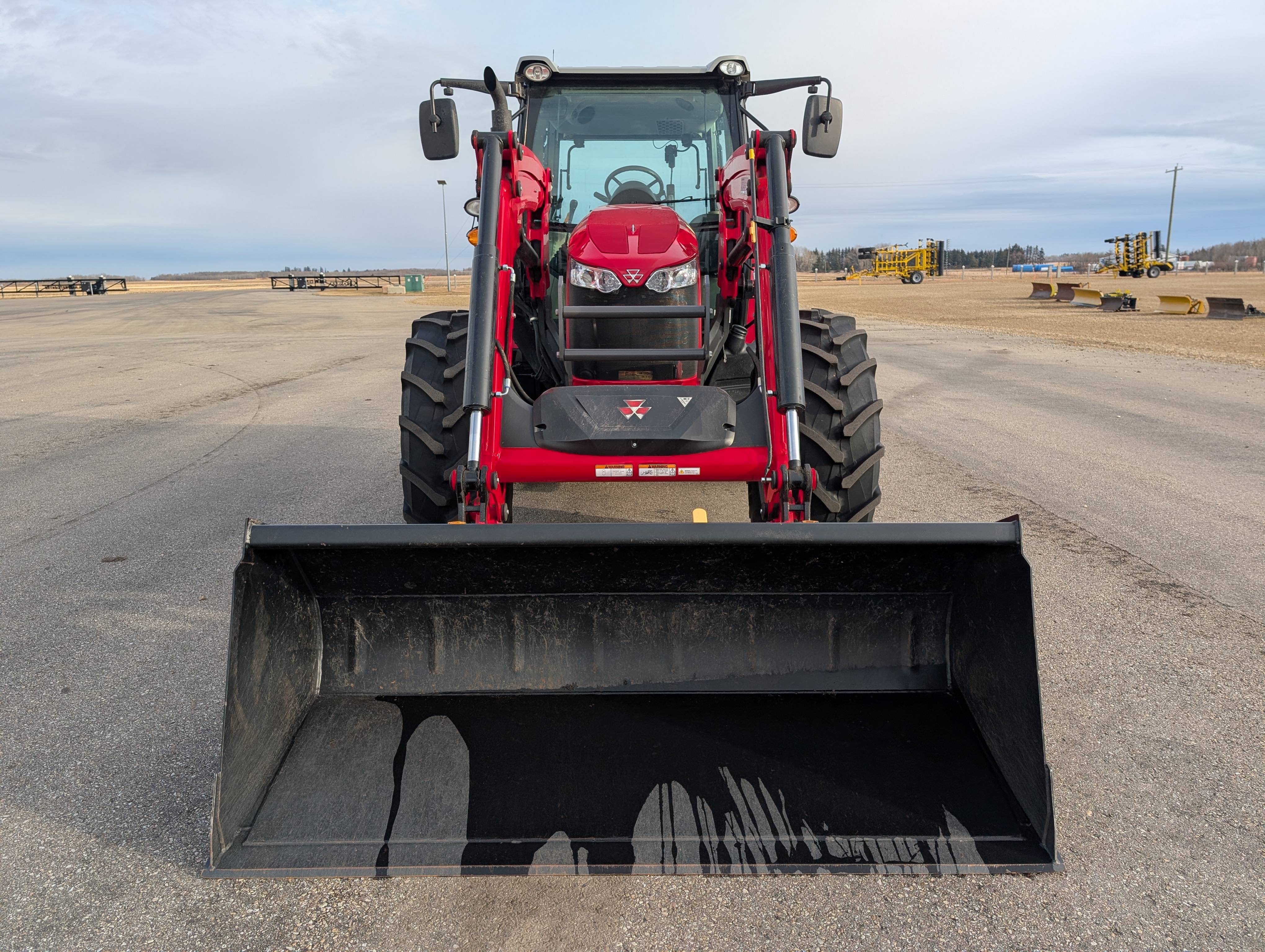 2023 Massey Ferguson 6713 Tractor