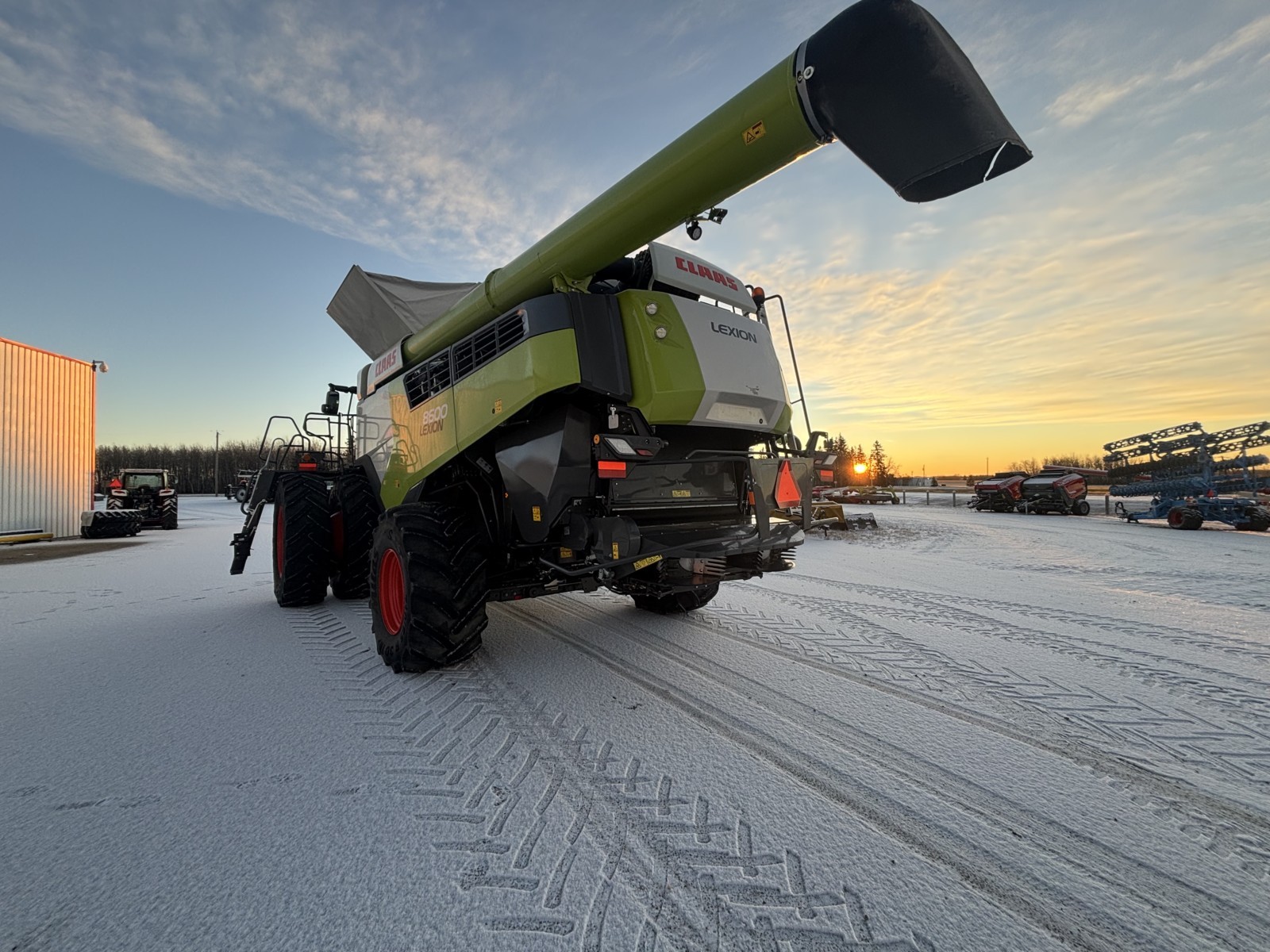 2022 CLAAS 8600 Combine