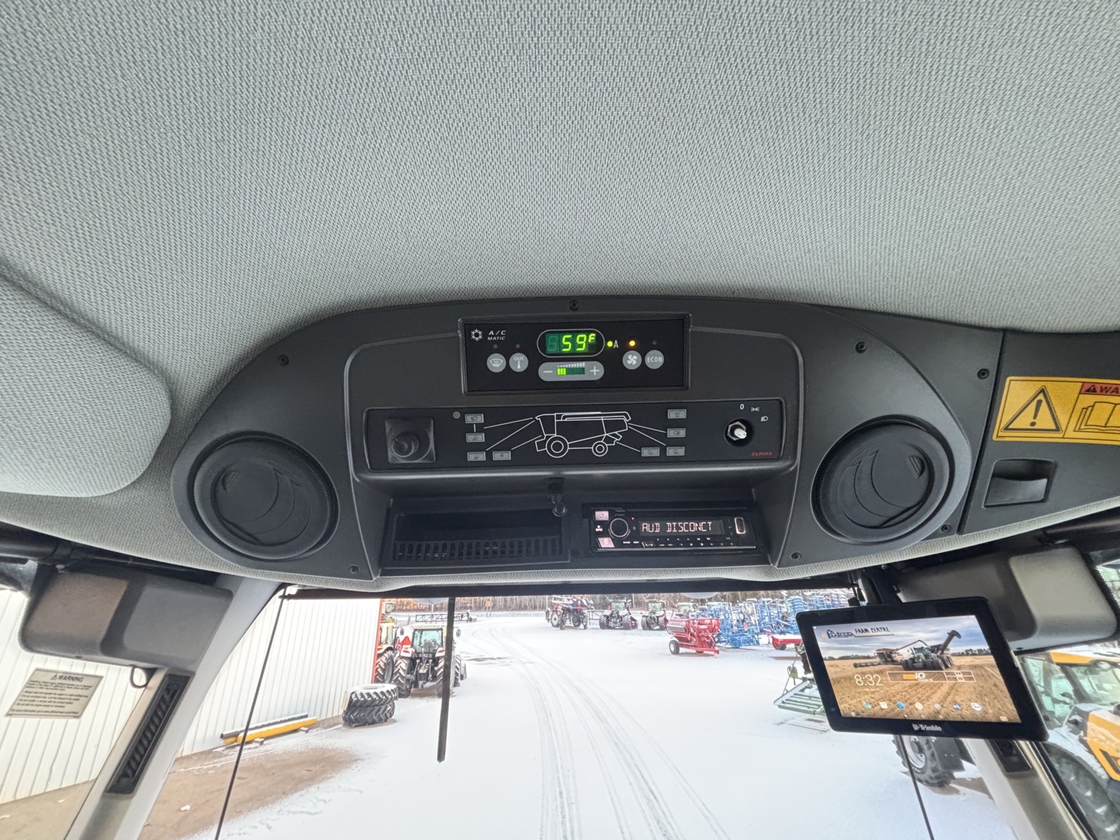 2022 CLAAS 8600 Combine