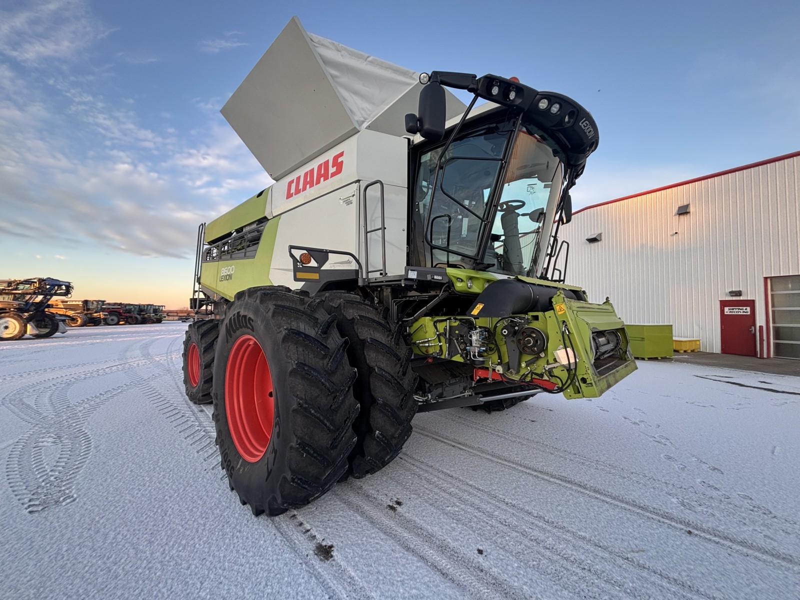 2022 CLAAS 8600 Combine