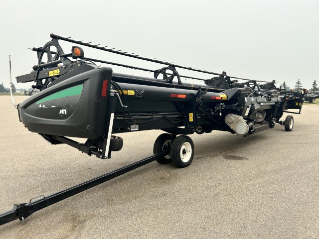 2016 MacDon FD75-40 Header Combine