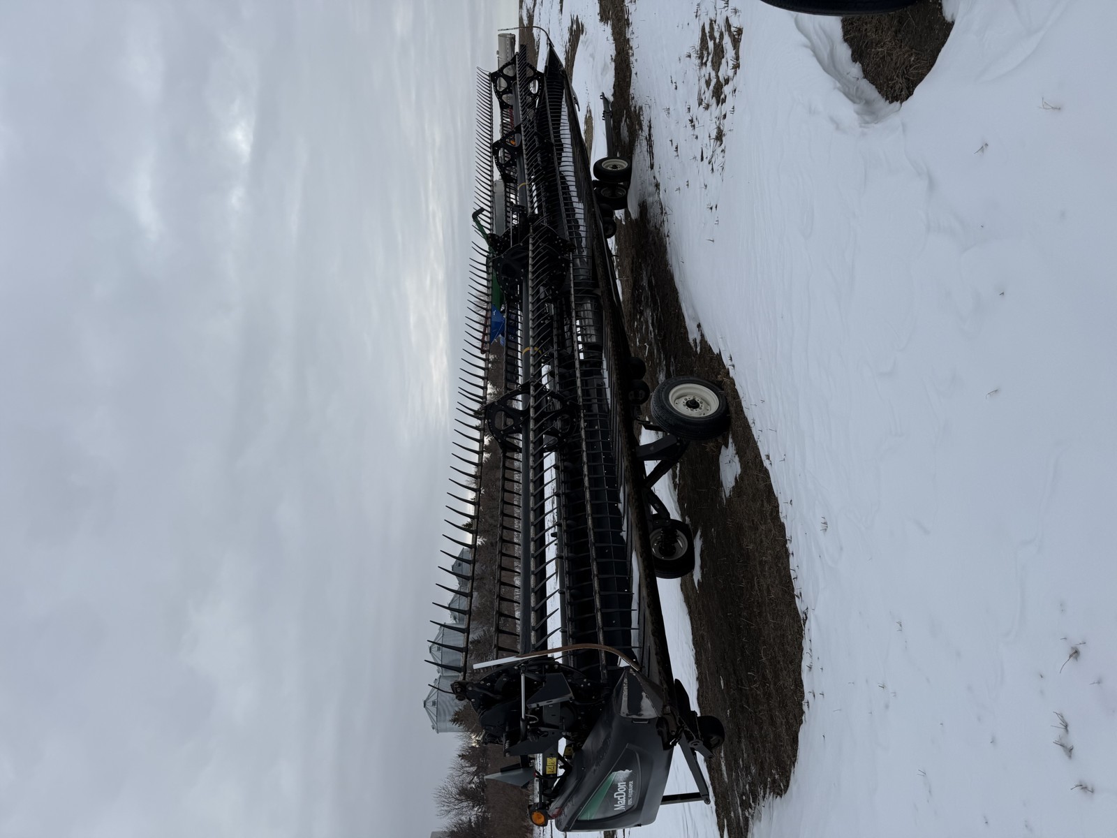 2016 MacDon FD75-40 Header Combine