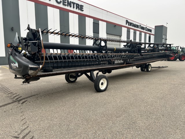 2016 MacDon FD75-40 Header Combine