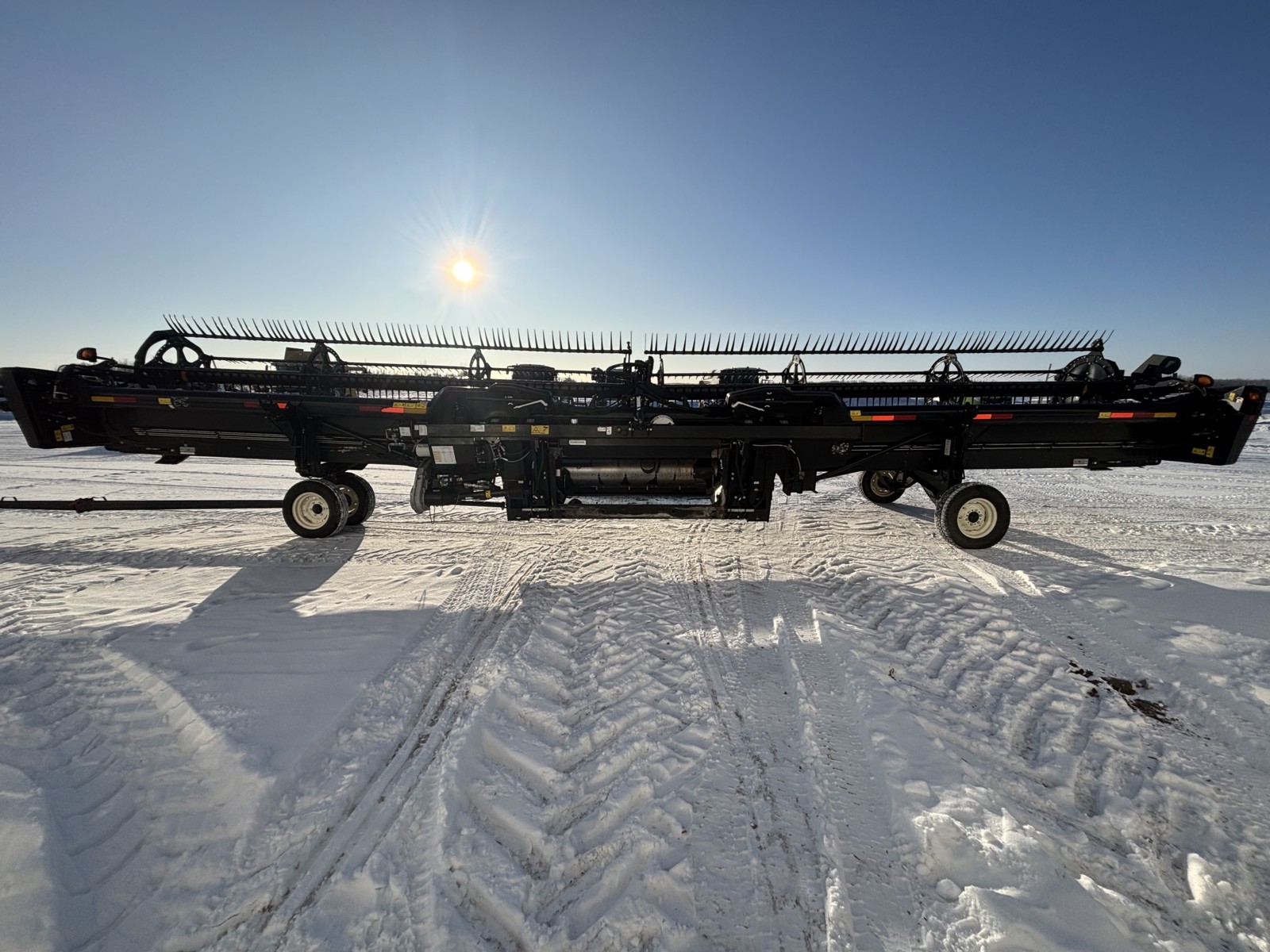 2019 MacDon FD140 Header Combine