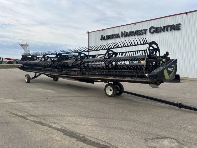 2019 MacDon FD140 Header Combine
