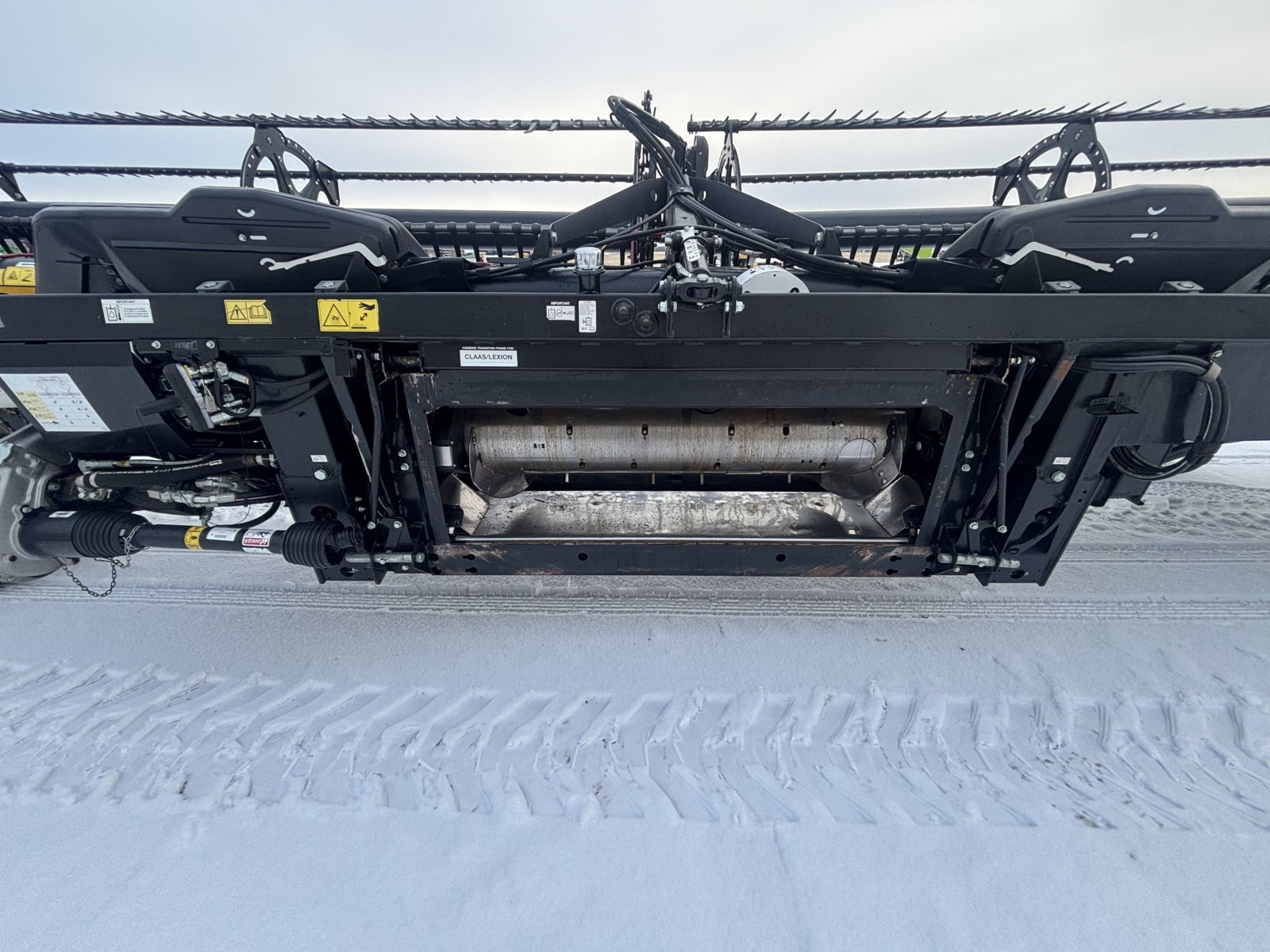 2020 MacDon FD140 Header Combine