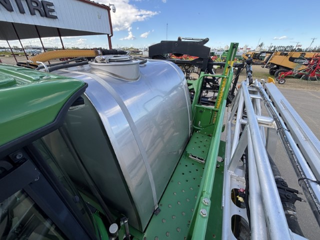 2010 John Deere 4830 Sprayer/High Clearance