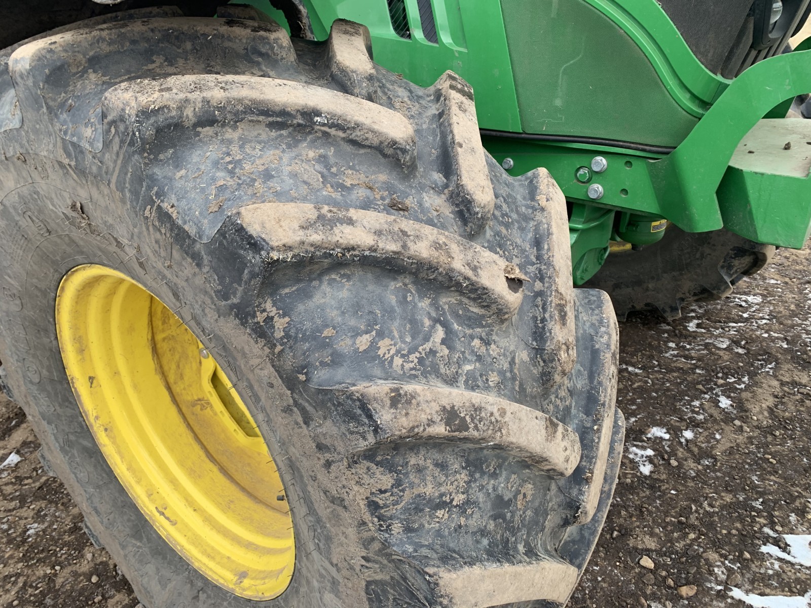 2018 John Deere 6195R Tractor