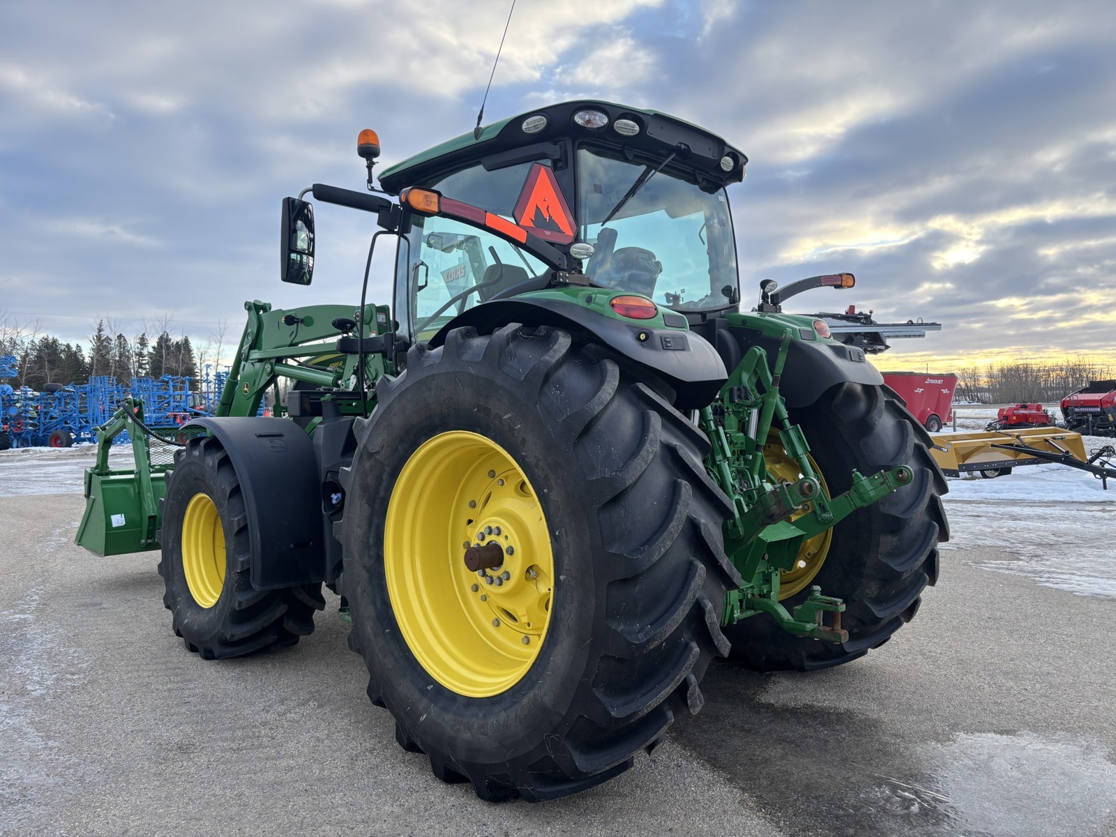 2018 John Deere 6195R Tractor
