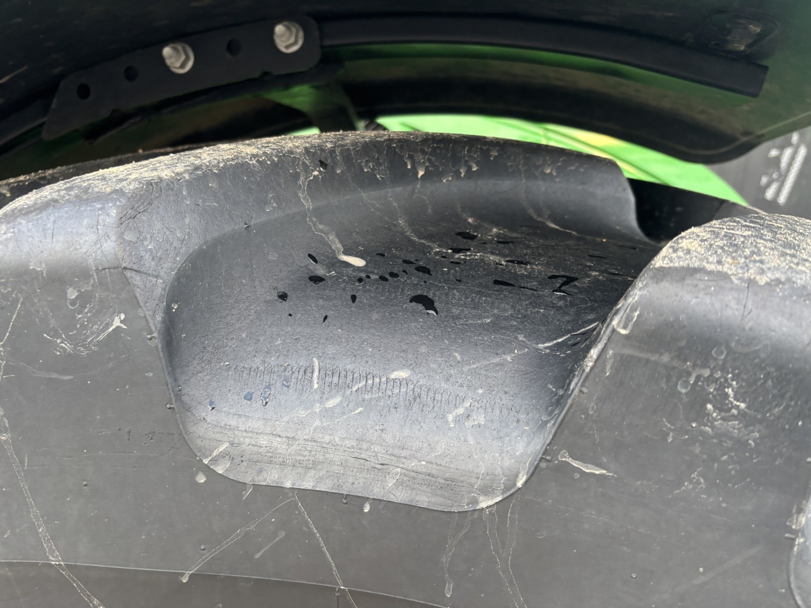 2018 John Deere 6195R Tractor