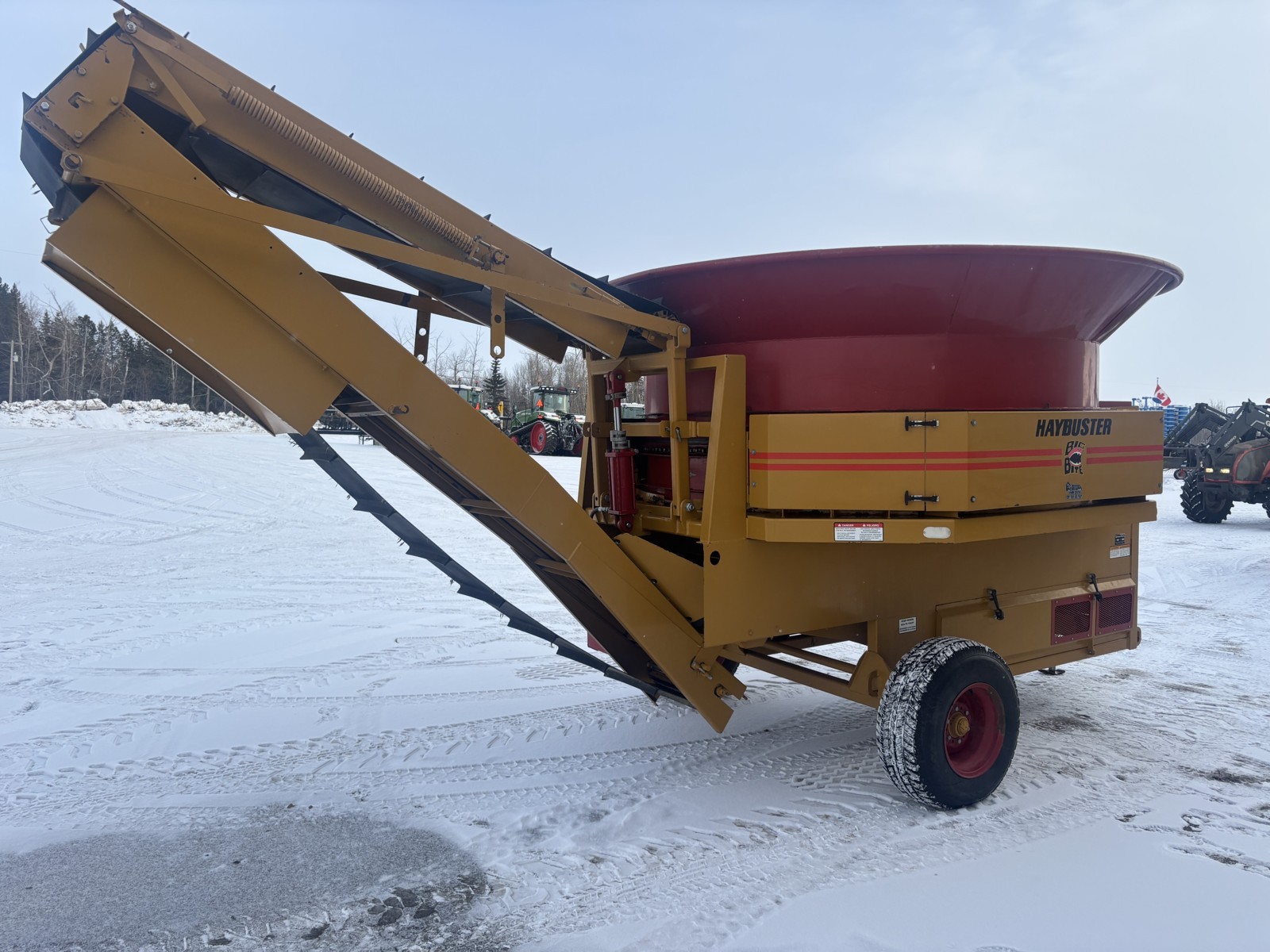2004 Haybuster H1000 Tub Grinder