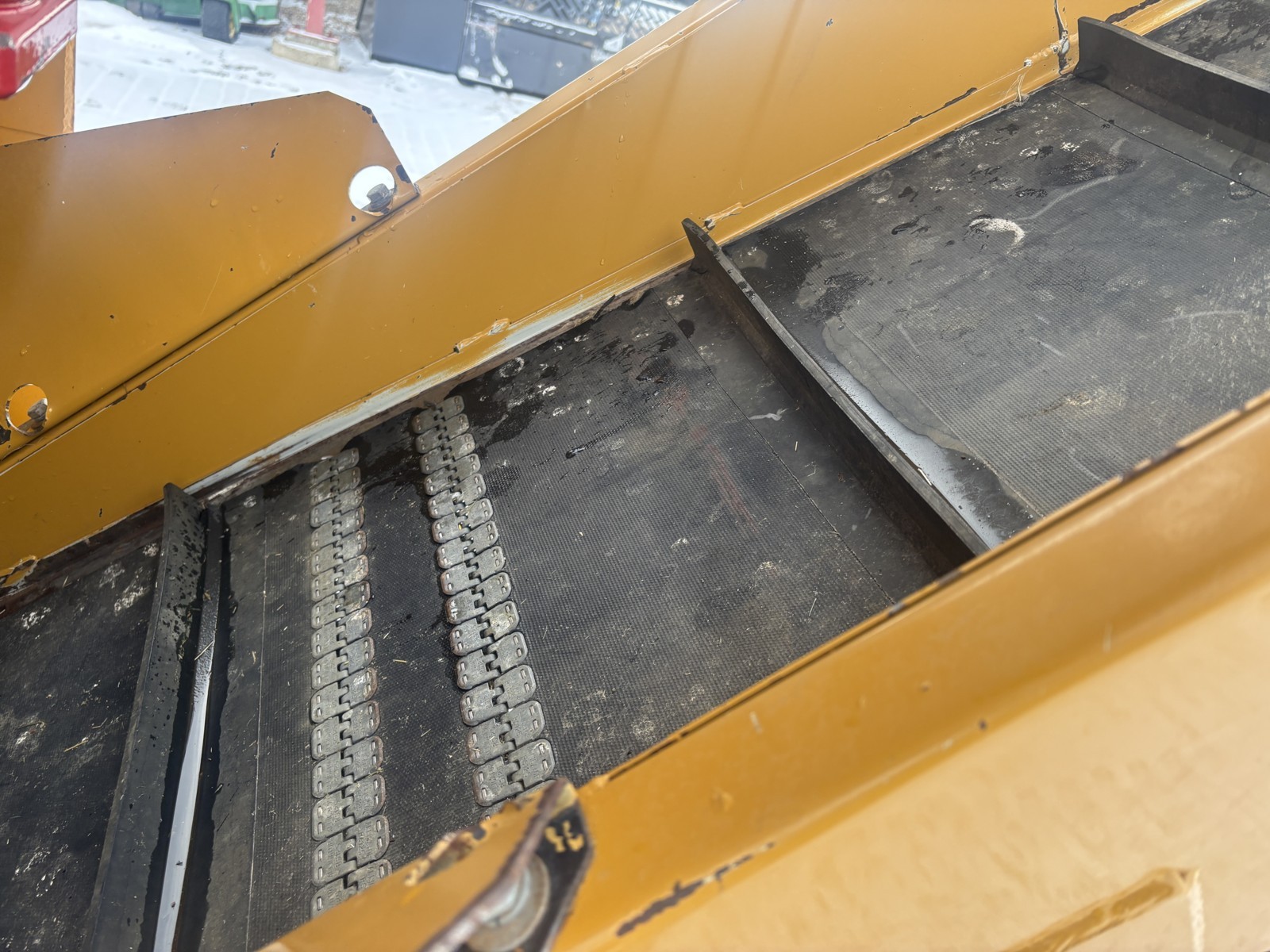 2004 Haybuster H1000 Tub Grinder