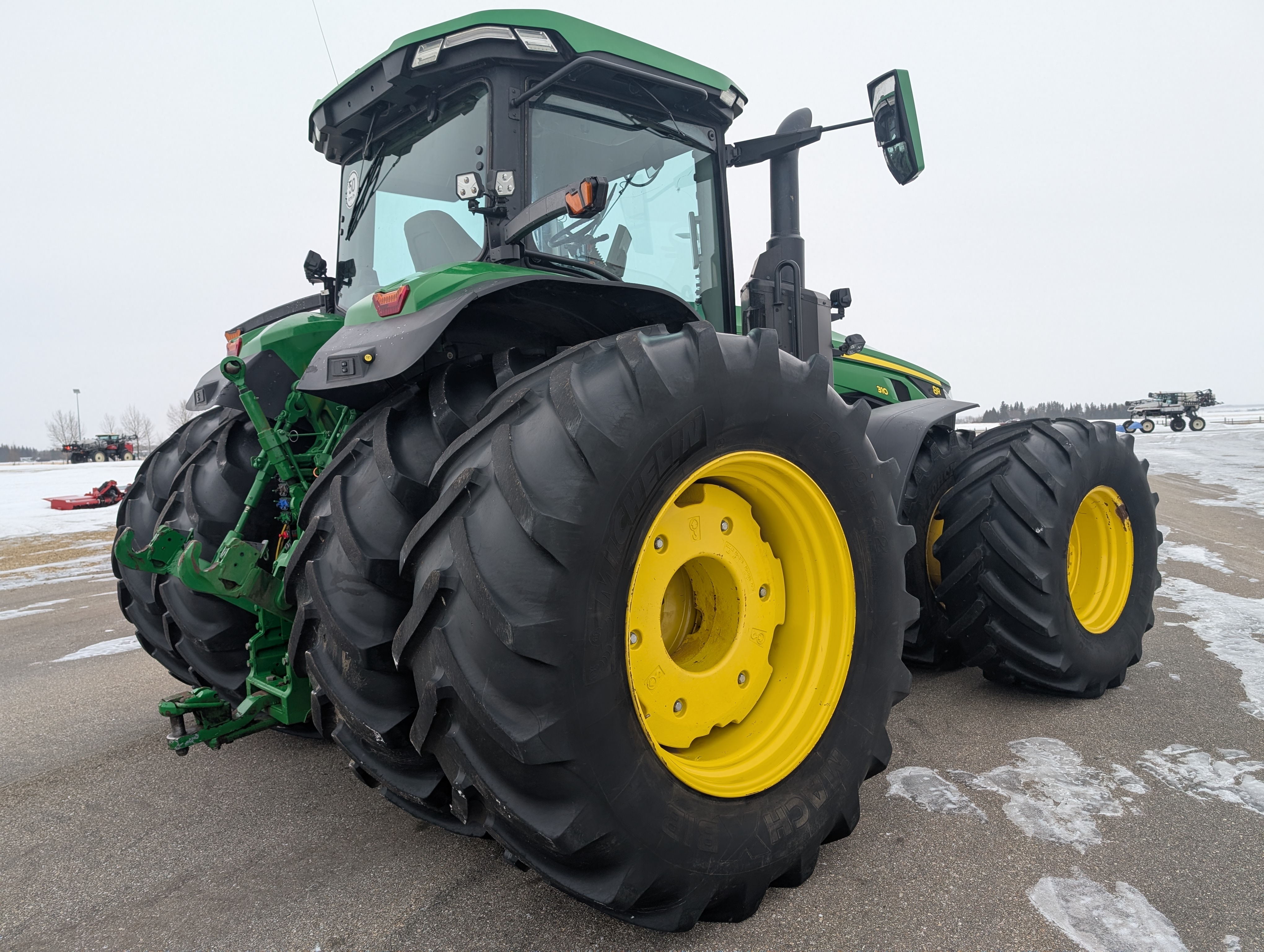2022 John Deere 8R 310 Tractor
