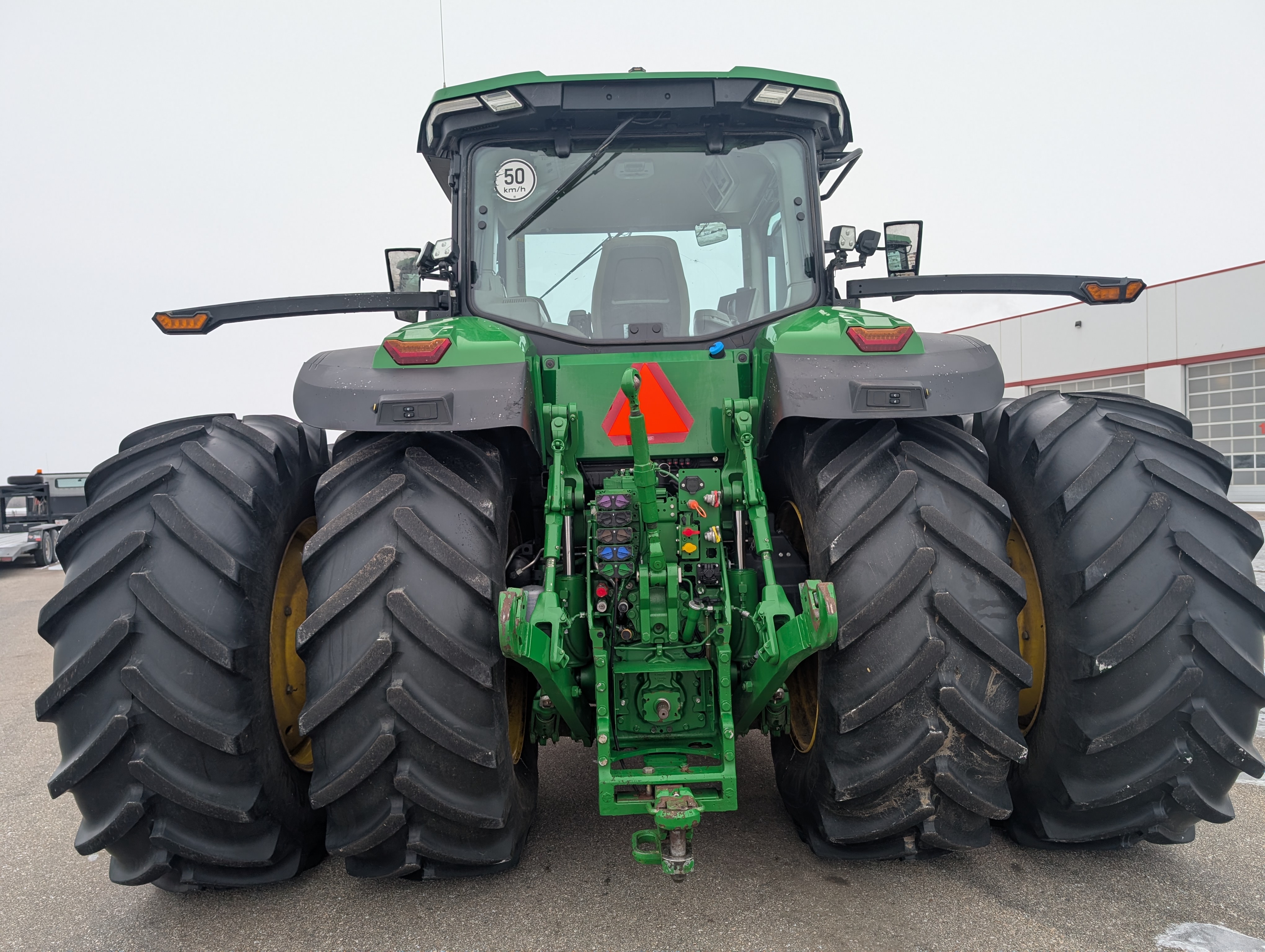2022 John Deere 8R 310 Tractor