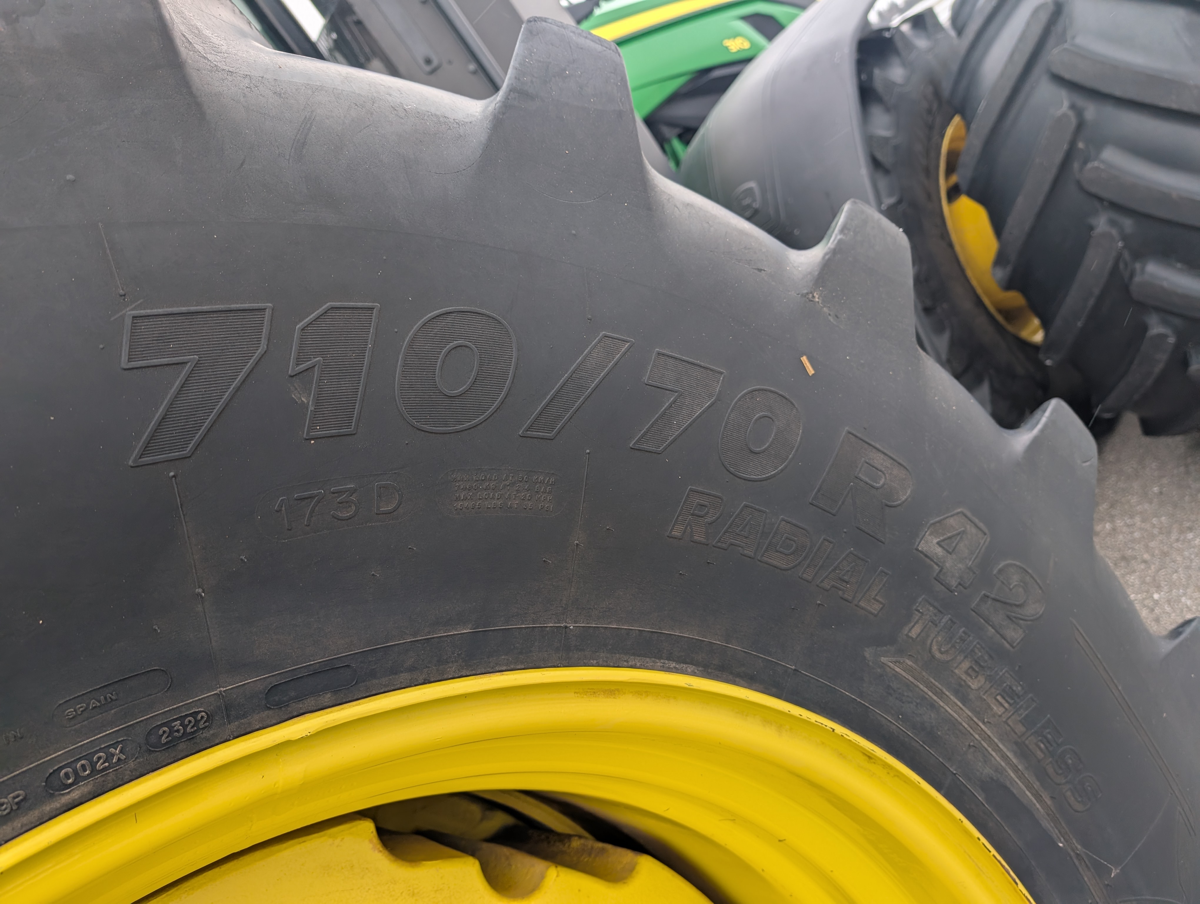 2022 John Deere 8R 310 Tractor