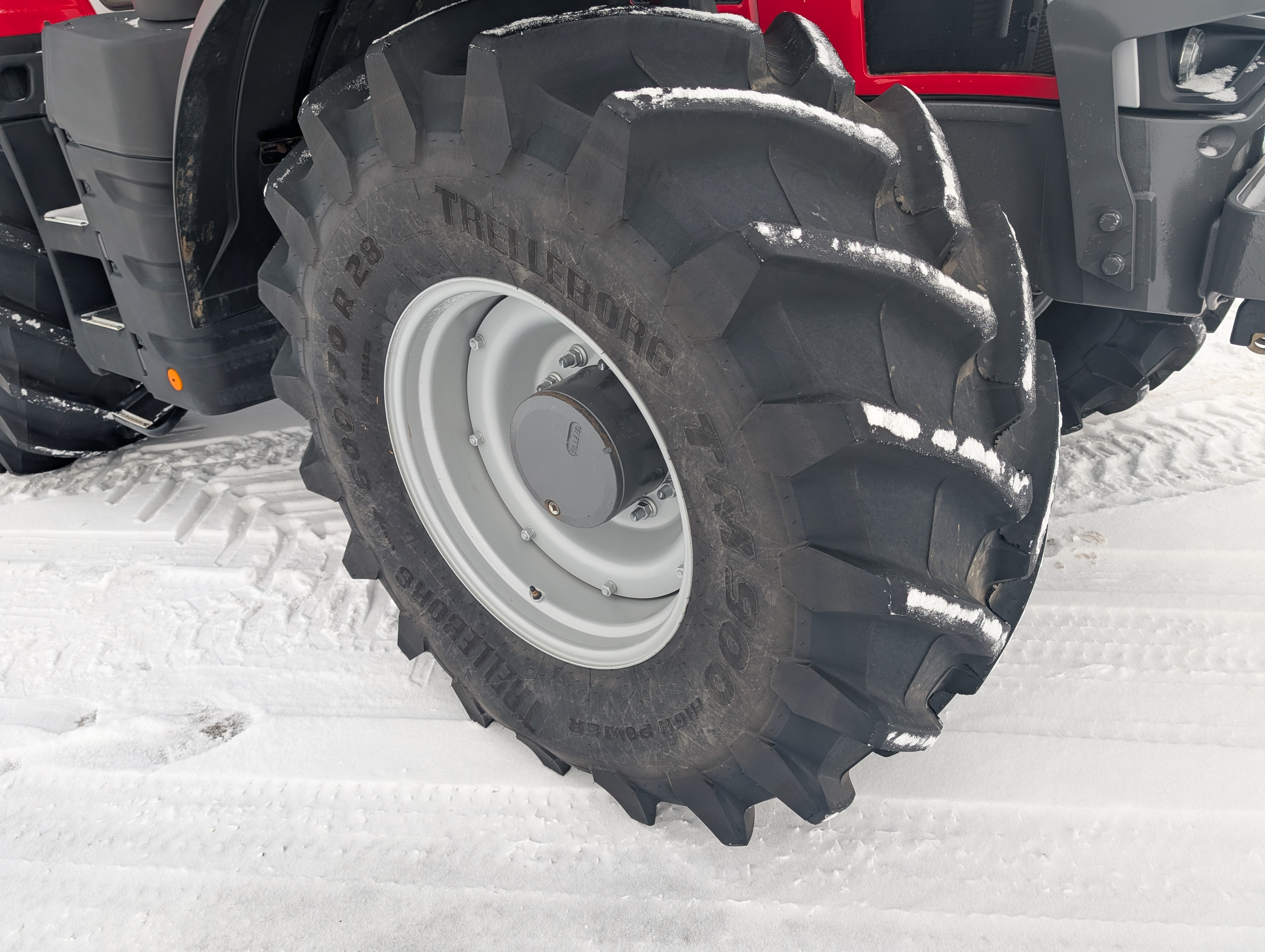 2023 Massey Ferguson 8S.285 Deluxe Tractor