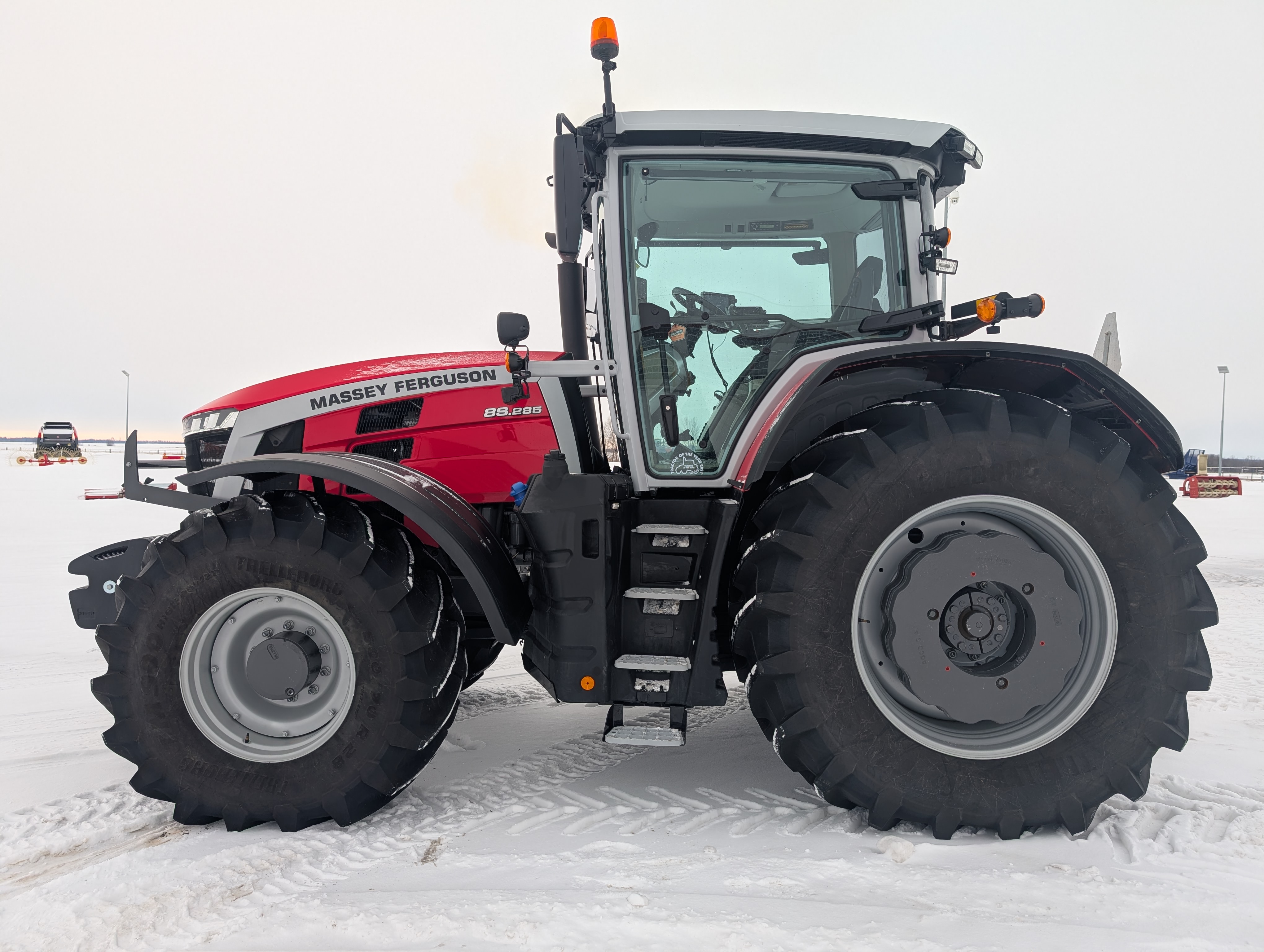 2023 Massey Ferguson 8S.285 Deluxe Tractor