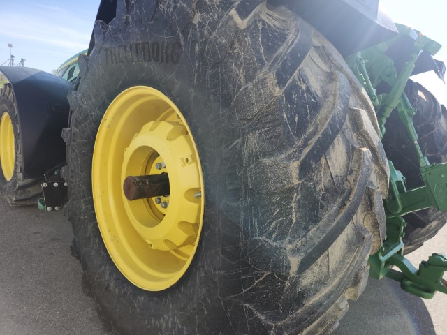 2024 John Deere 8R 310 Tractor