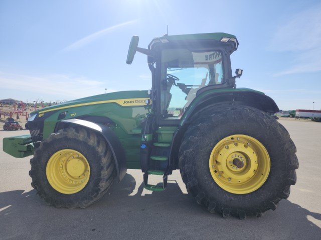2024 John Deere 8R 310 Tractor