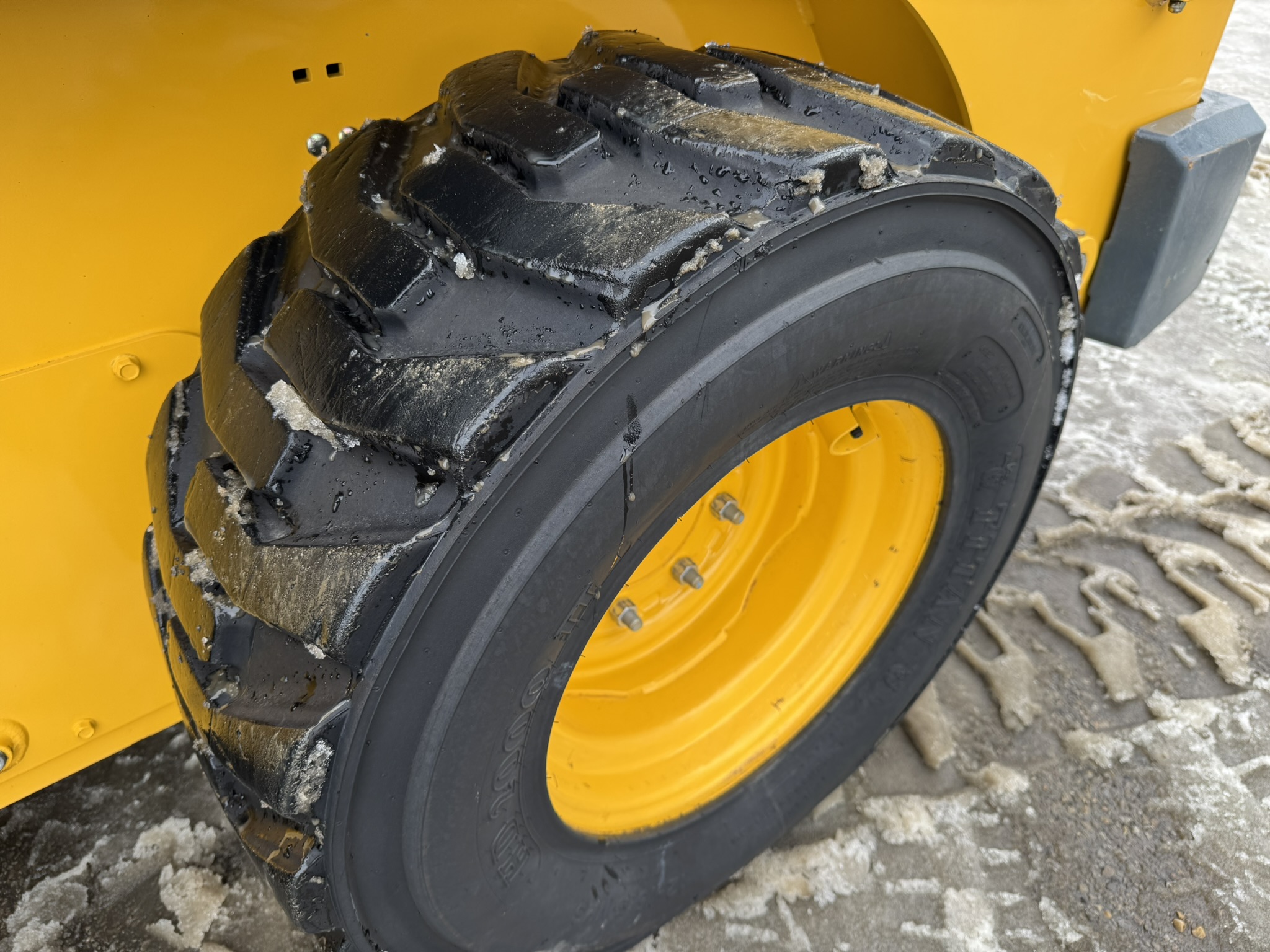 2019 Gehl V330 Skid Steer Loader