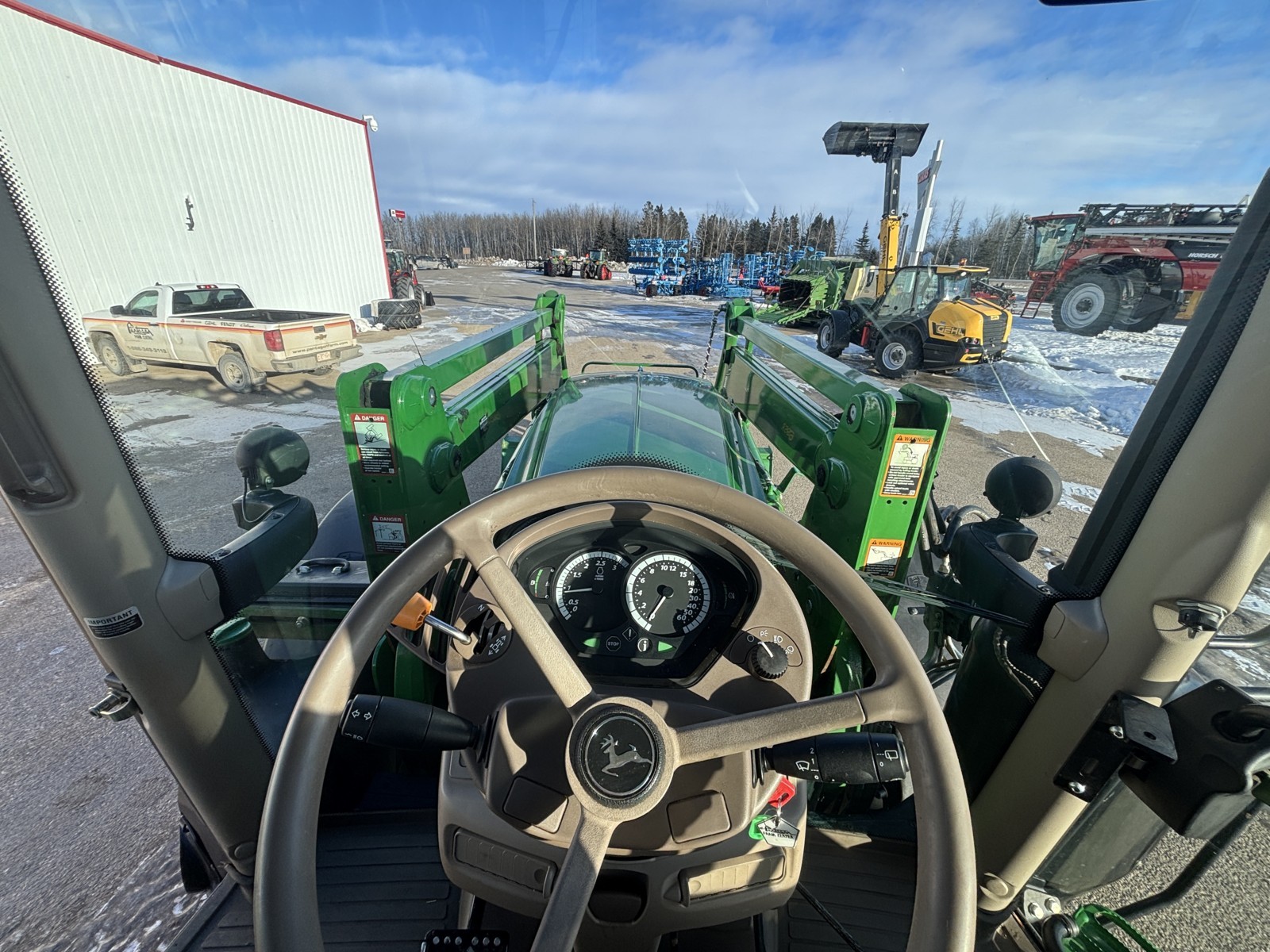 2015 John Deere 6195R Tractor
