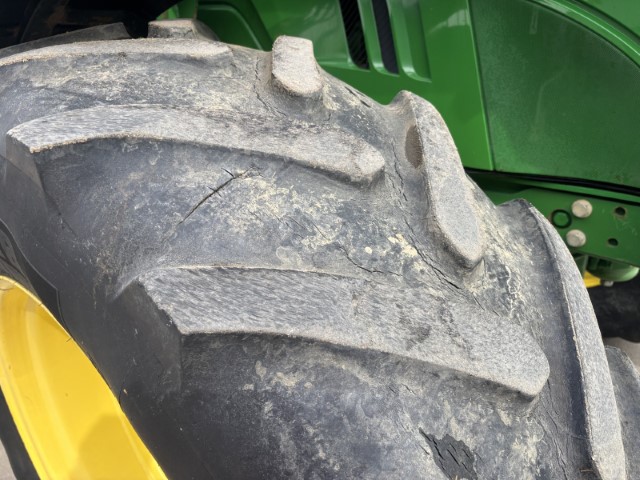 2015 John Deere 6195R Tractor