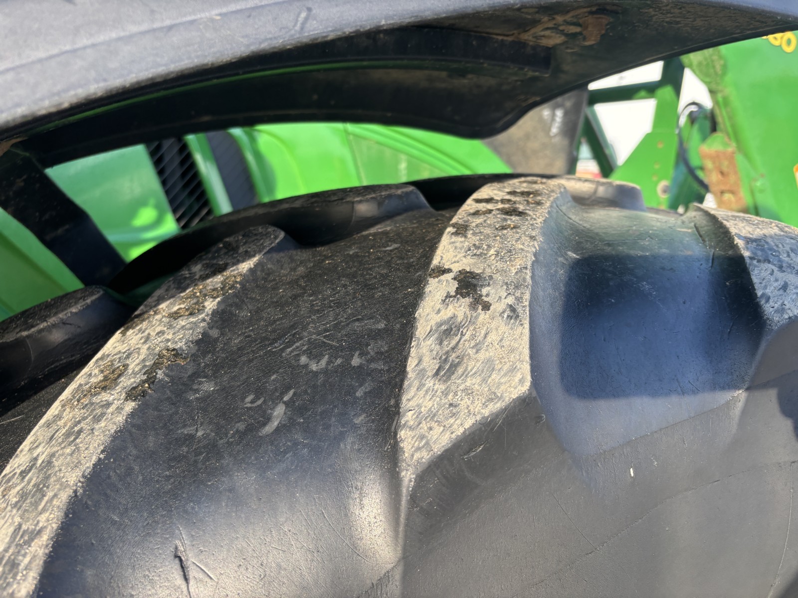 2015 John Deere 6195R Tractor