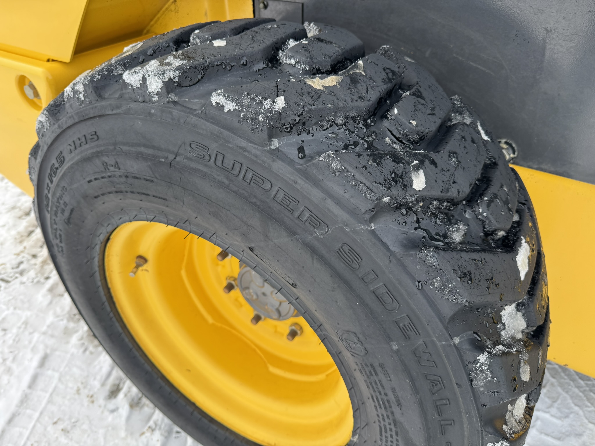 2012 New Holland L225 Skid Steer Loader