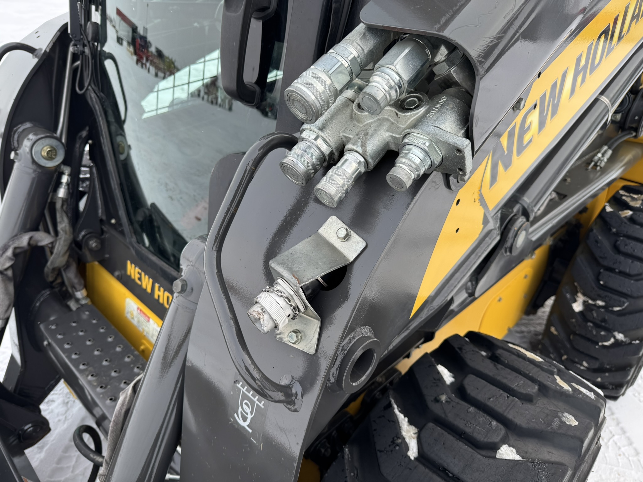 2012 New Holland L225 Skid Steer Loader