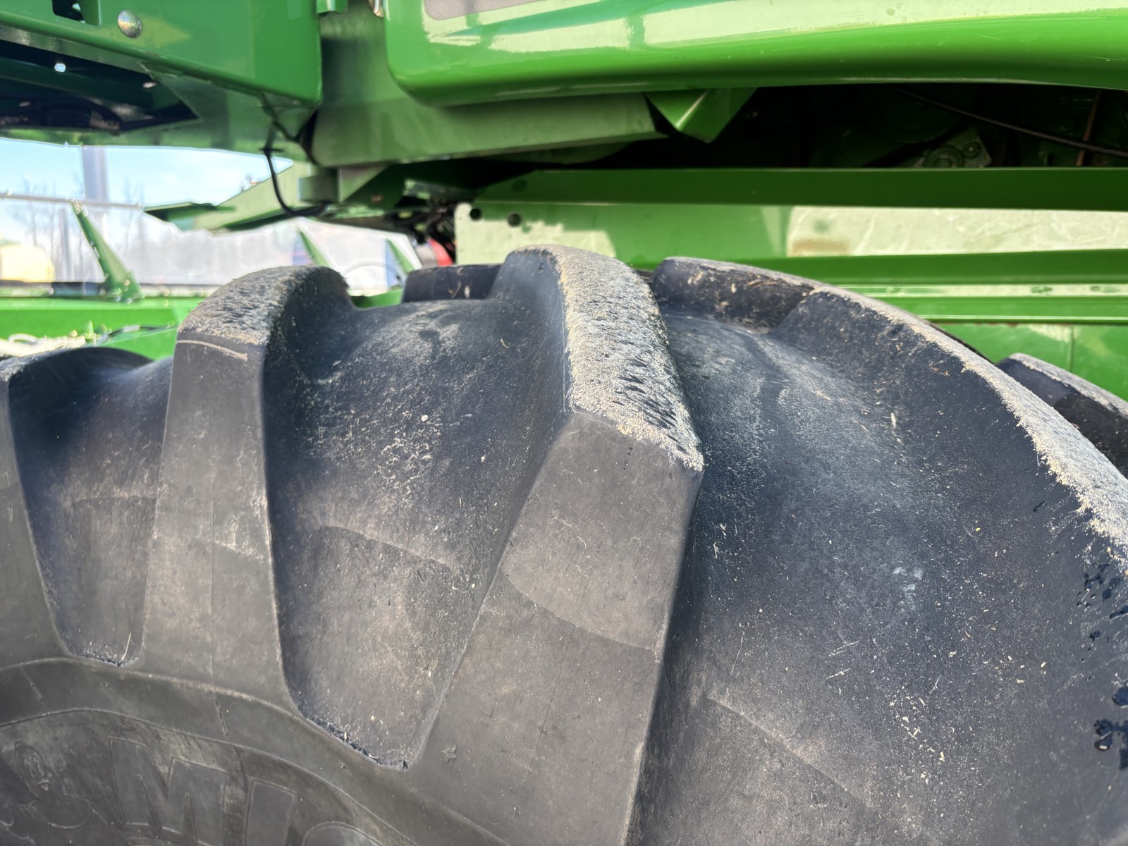 2009 John Deere T670 Combine