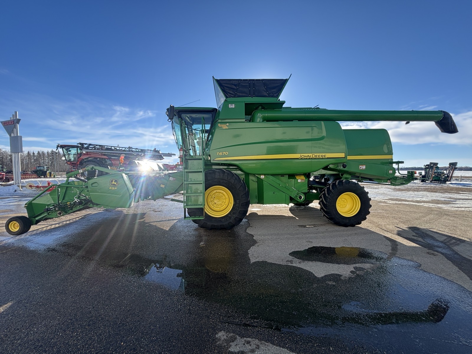 2009 John Deere T670 Combine