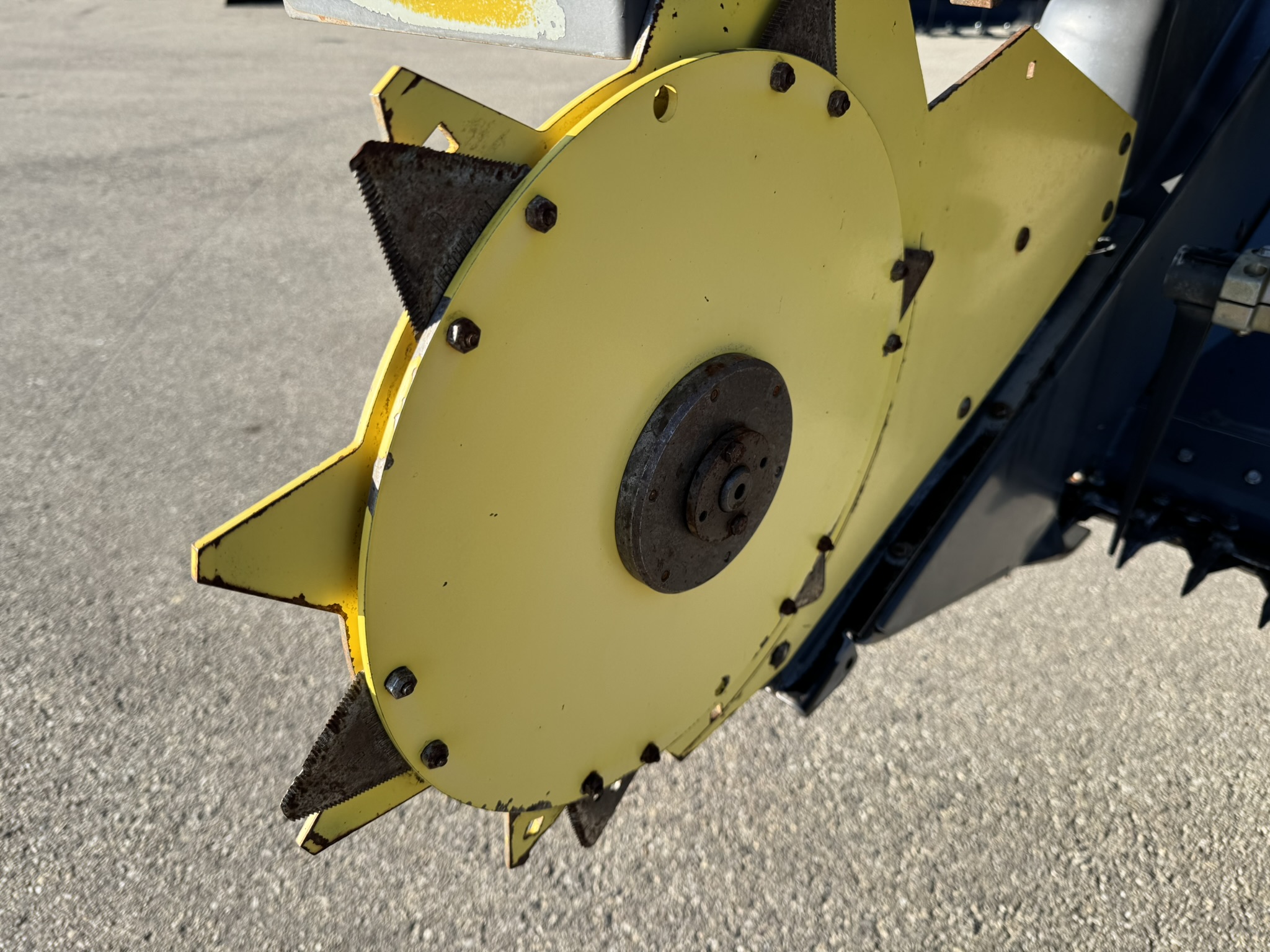 2018 Massey Ferguson 5400 Header Draper