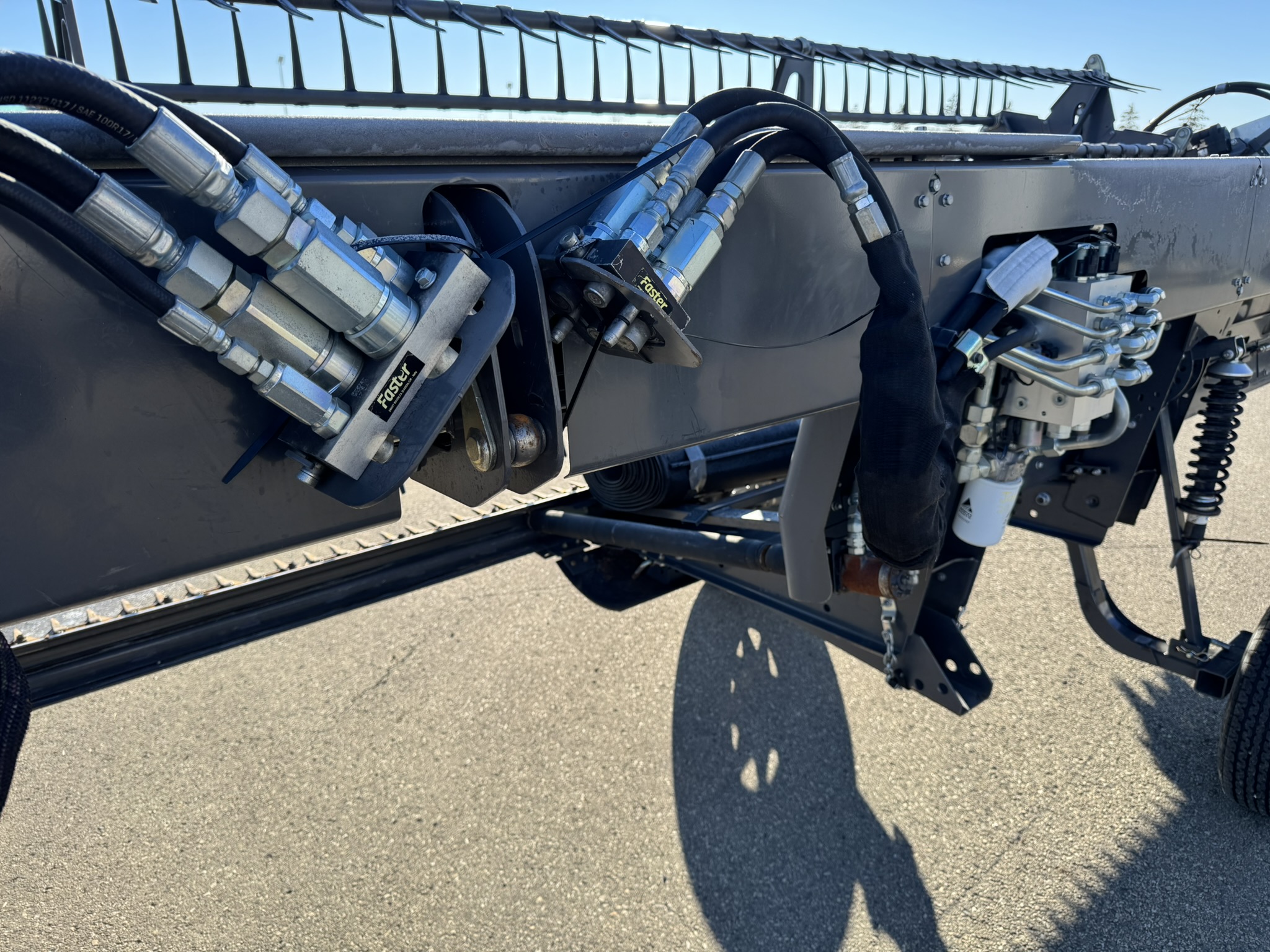 2018 Massey Ferguson 5400 Header Draper