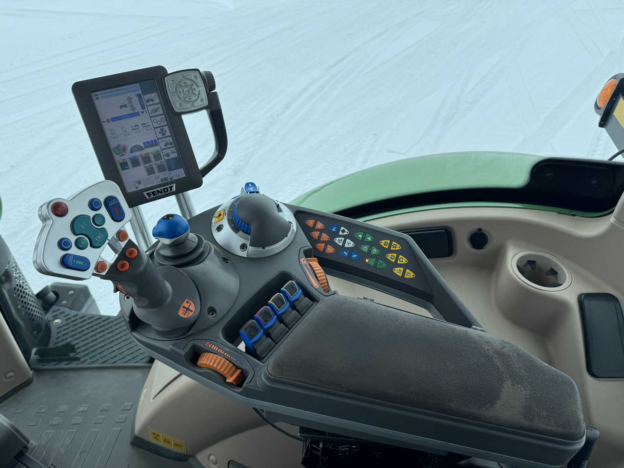 2012 Fendt 714 Tractor