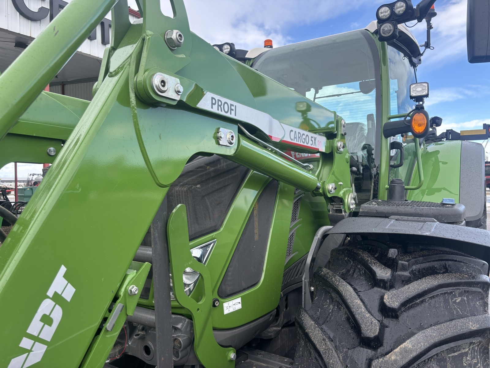 2023 Fendt 724 Gen6 Tractor