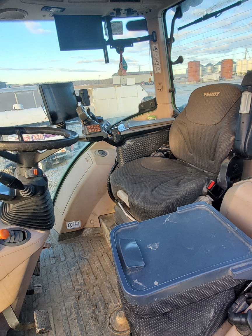 2023 Fendt 724 Gen6 Tractor