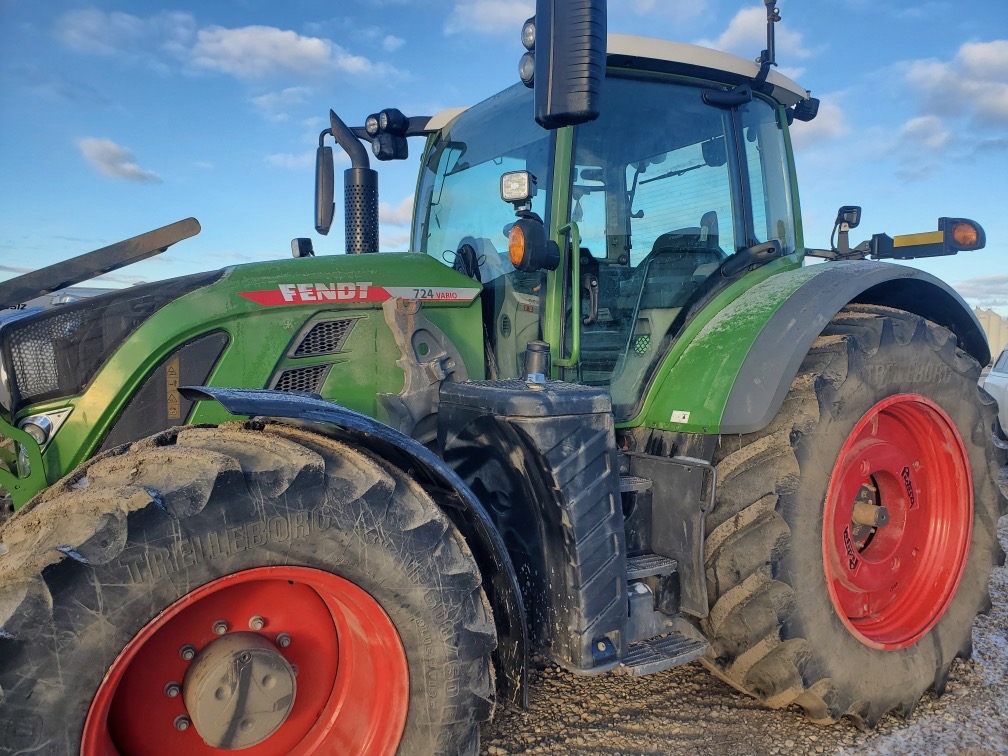 2023 Fendt 724 Gen6 Tractor