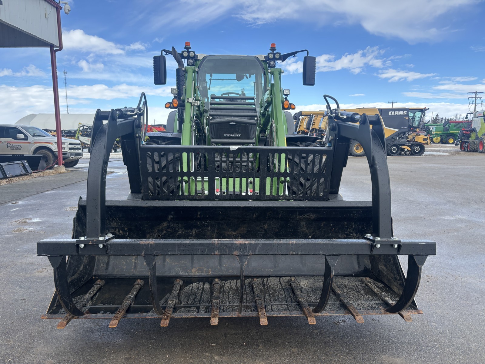 2023 Fendt 724 Gen6 Tractor