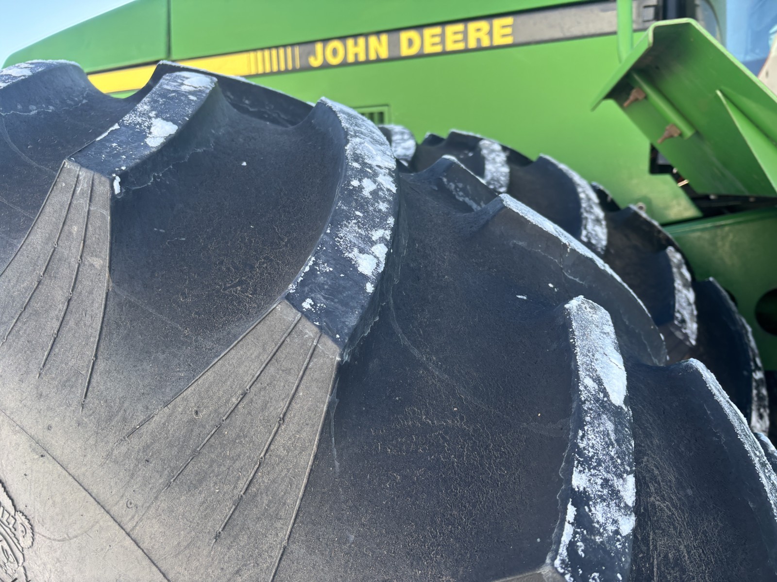 1989 John Deere 8760 Tractor