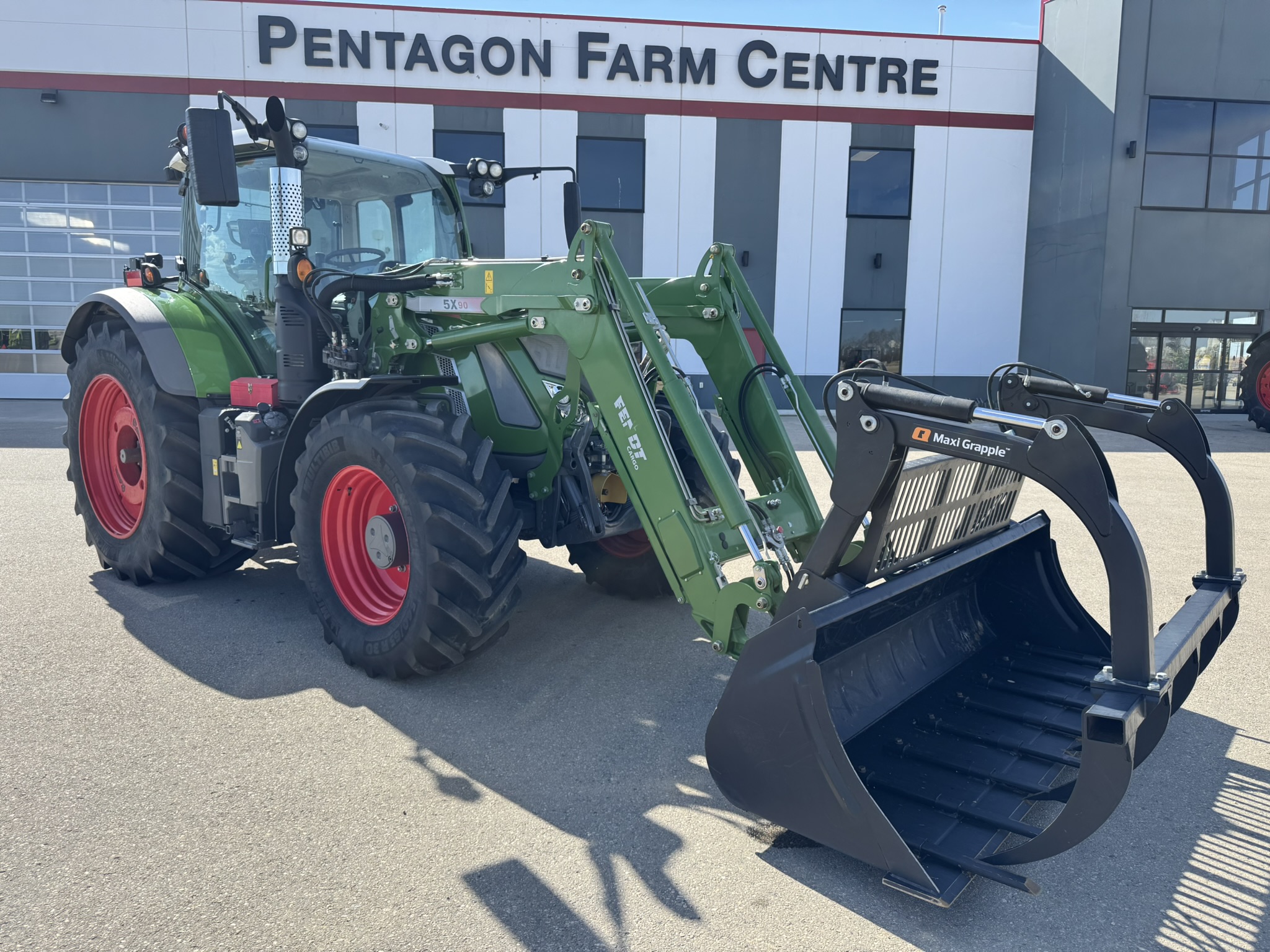 2018 Fendt 718S4 Tractor