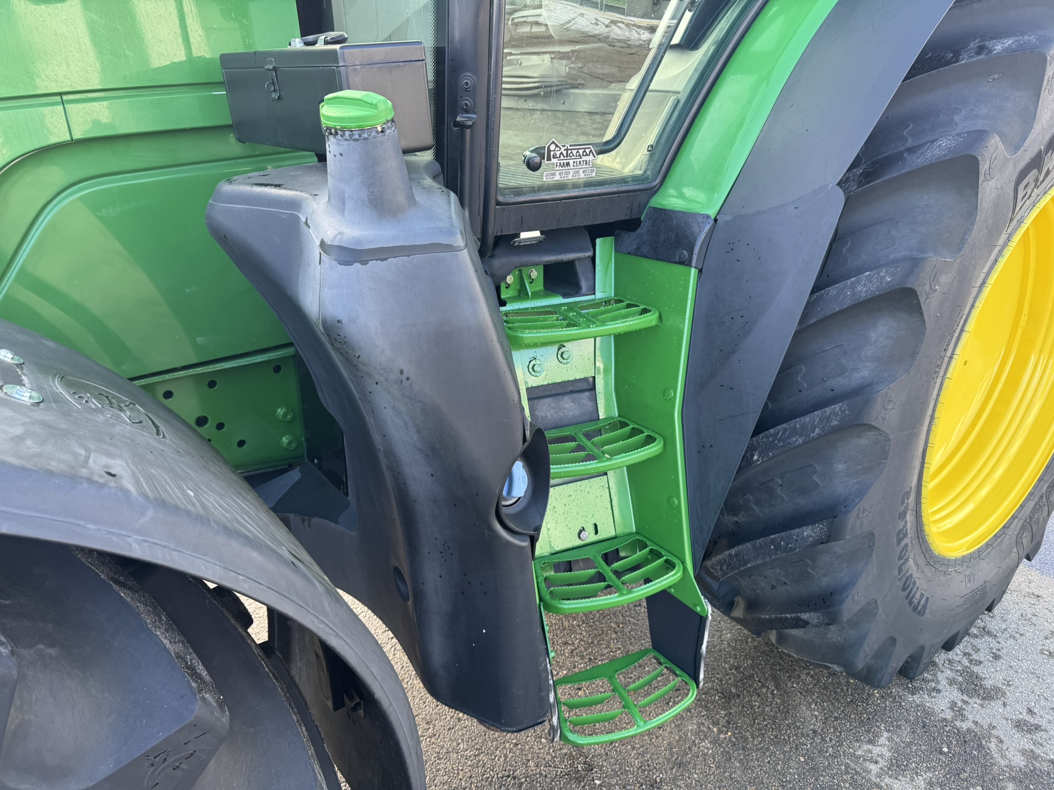 2016 John Deere 6175R Tractor