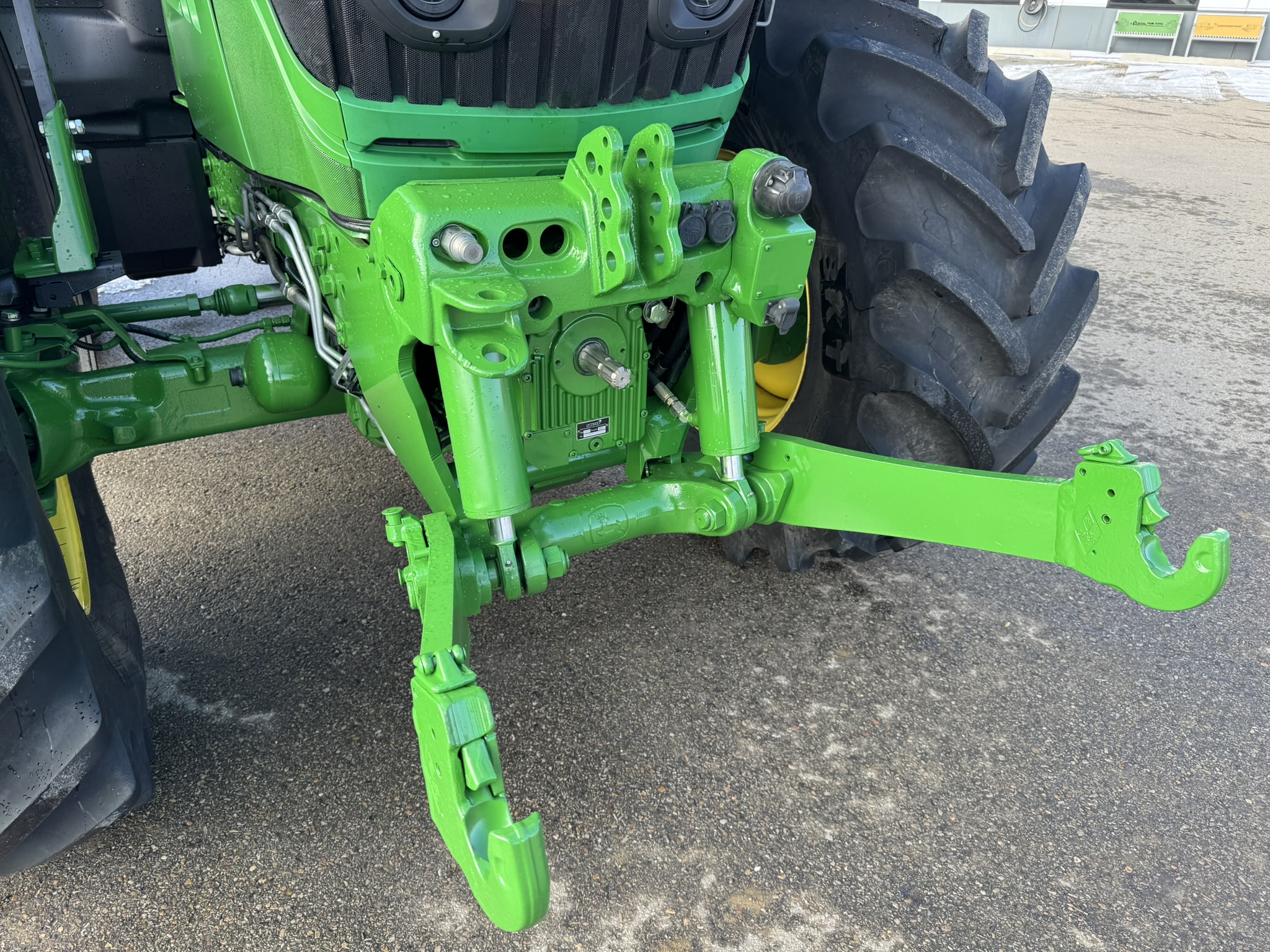 2016 John Deere 6175R Tractor