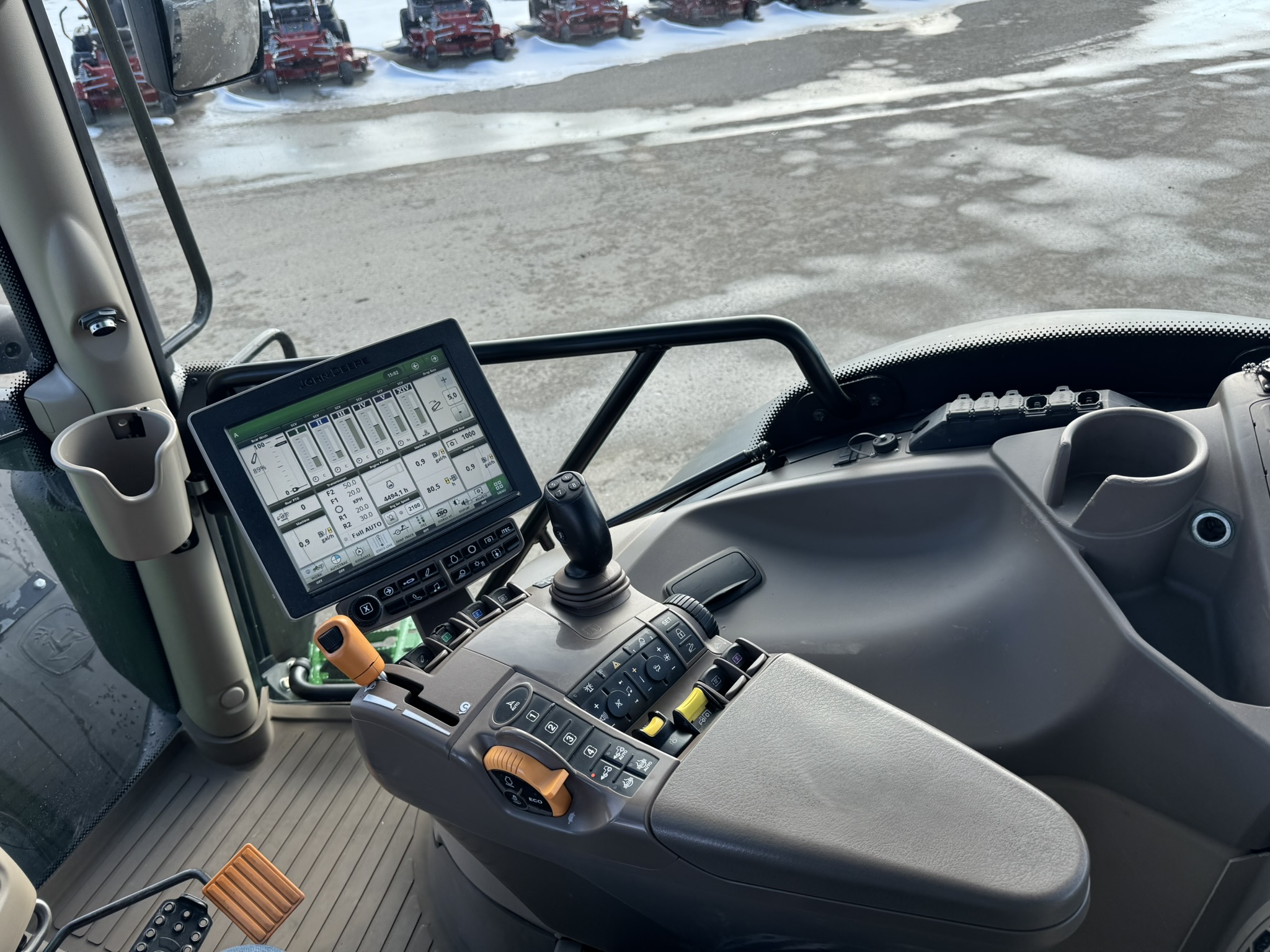 2016 John Deere 6175R Tractor