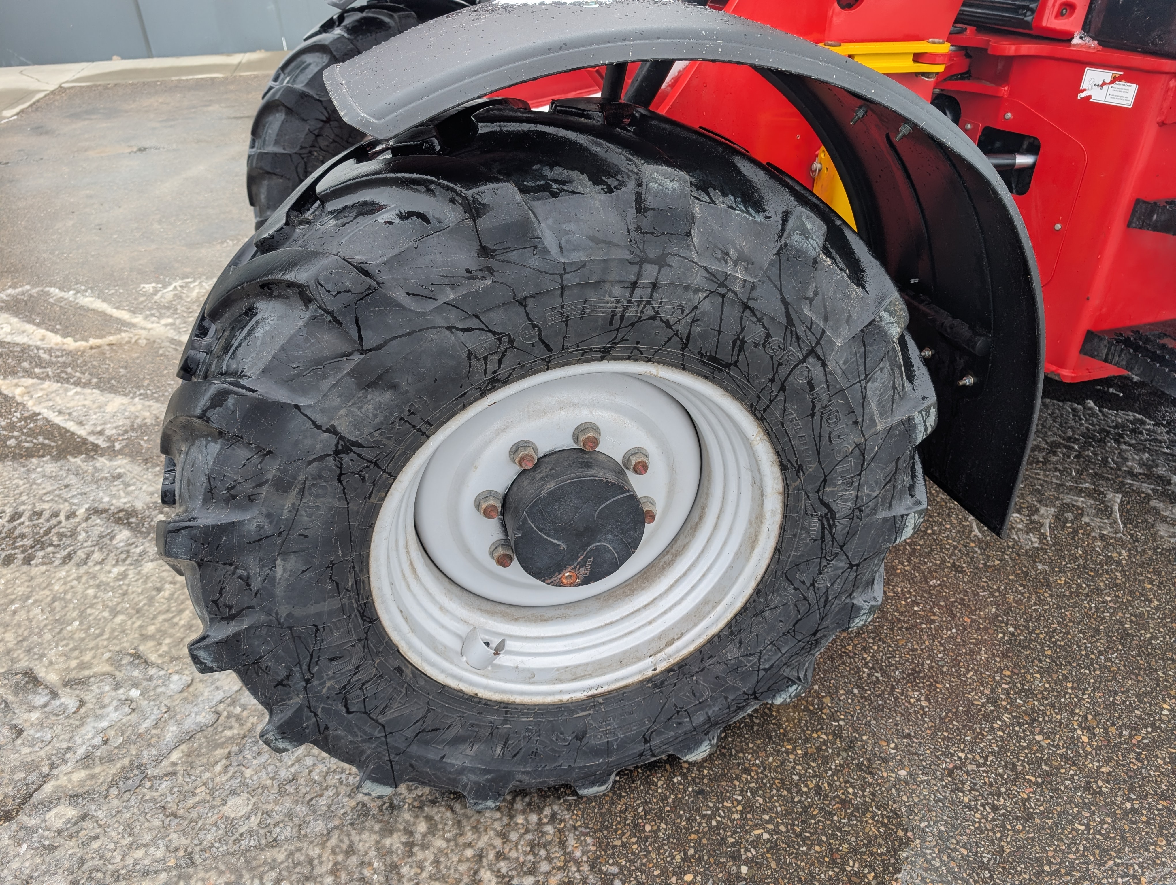 Manitou MLA-T-530 TeleHandler