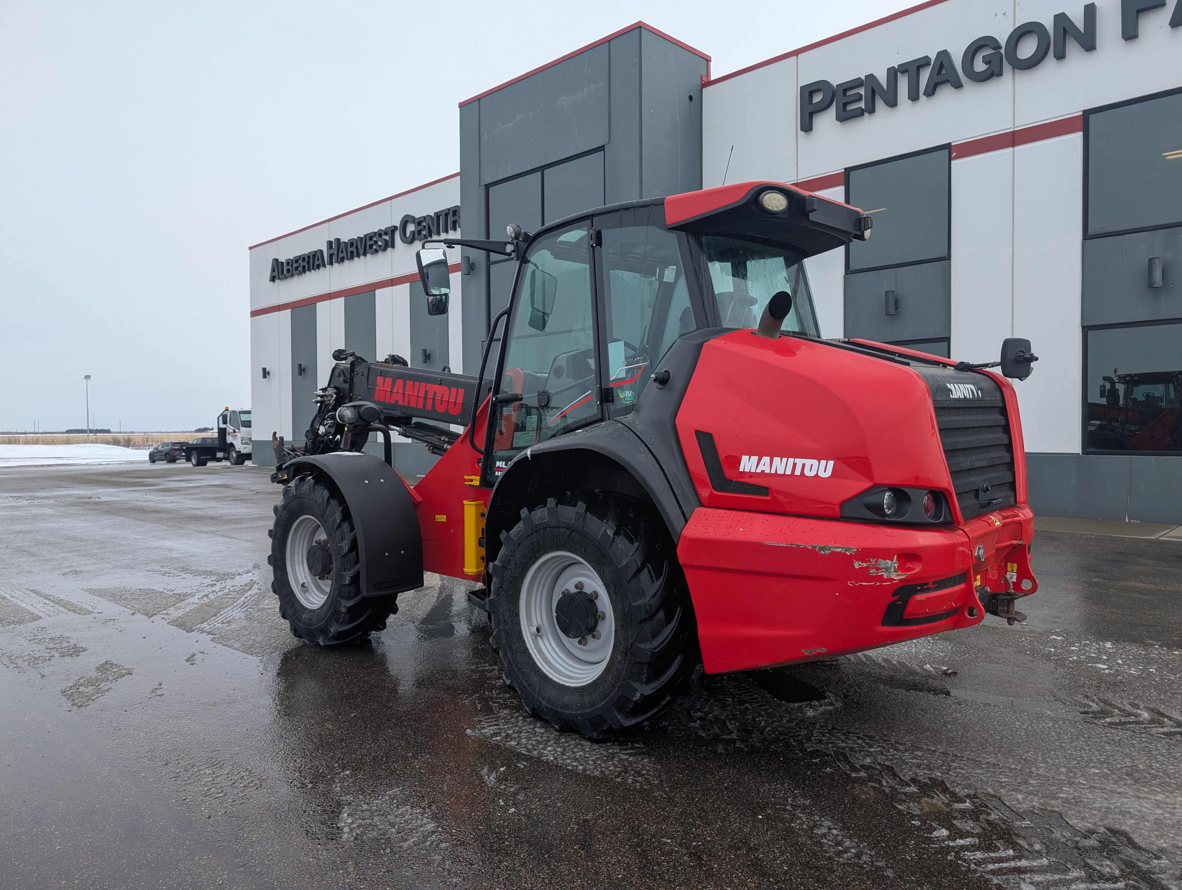 Manitou MLA-T-530 TeleHandler