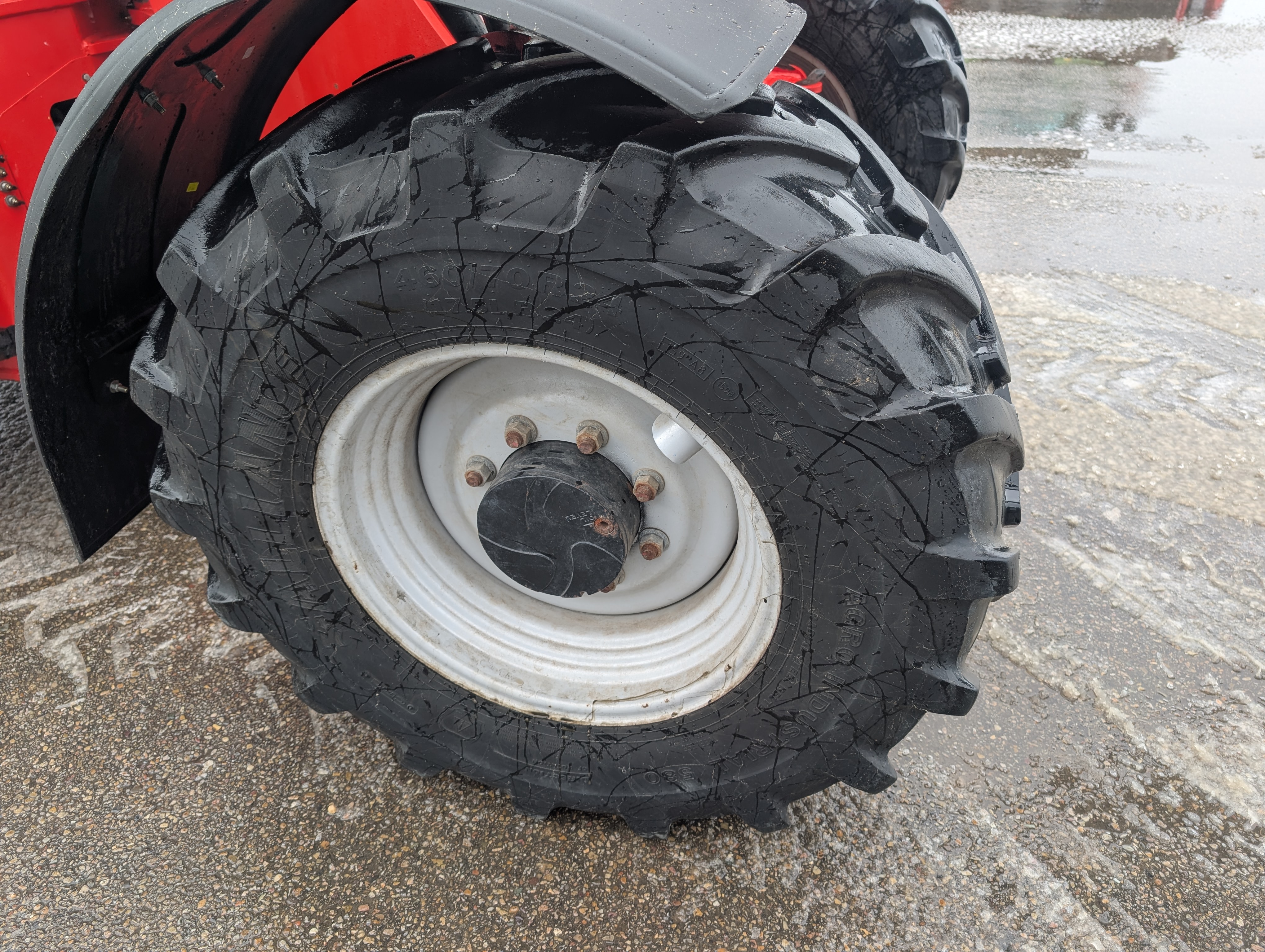 Manitou MLA-T-530 TeleHandler